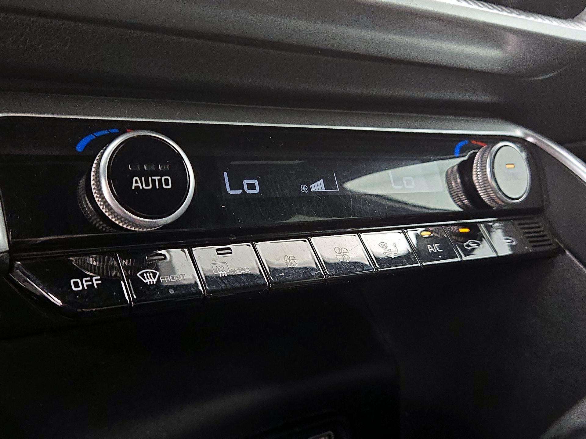 Thumbnail: 2022 Kia K5 - 17