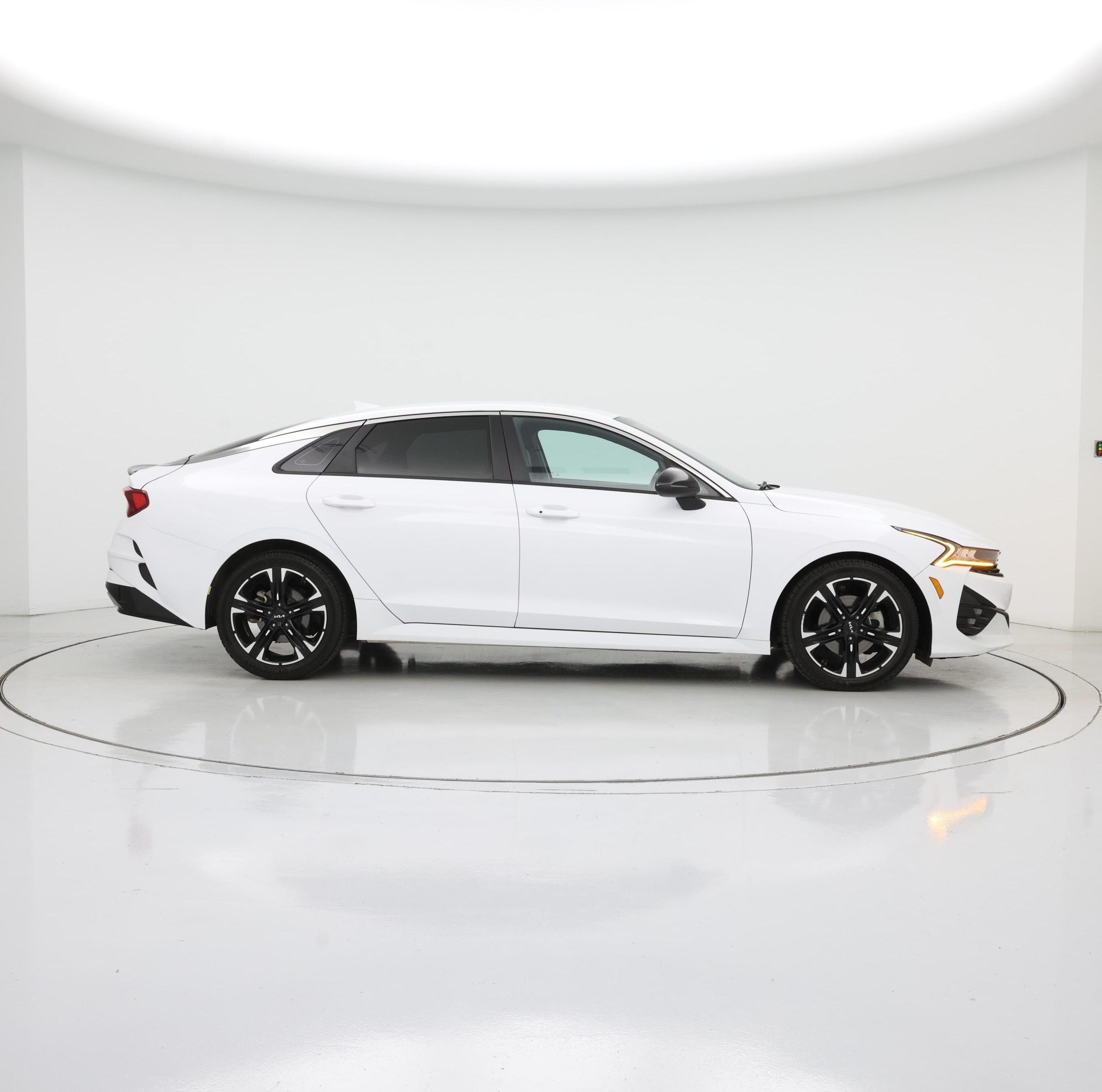 Thumbnail: 2022 Kia K5 - 7