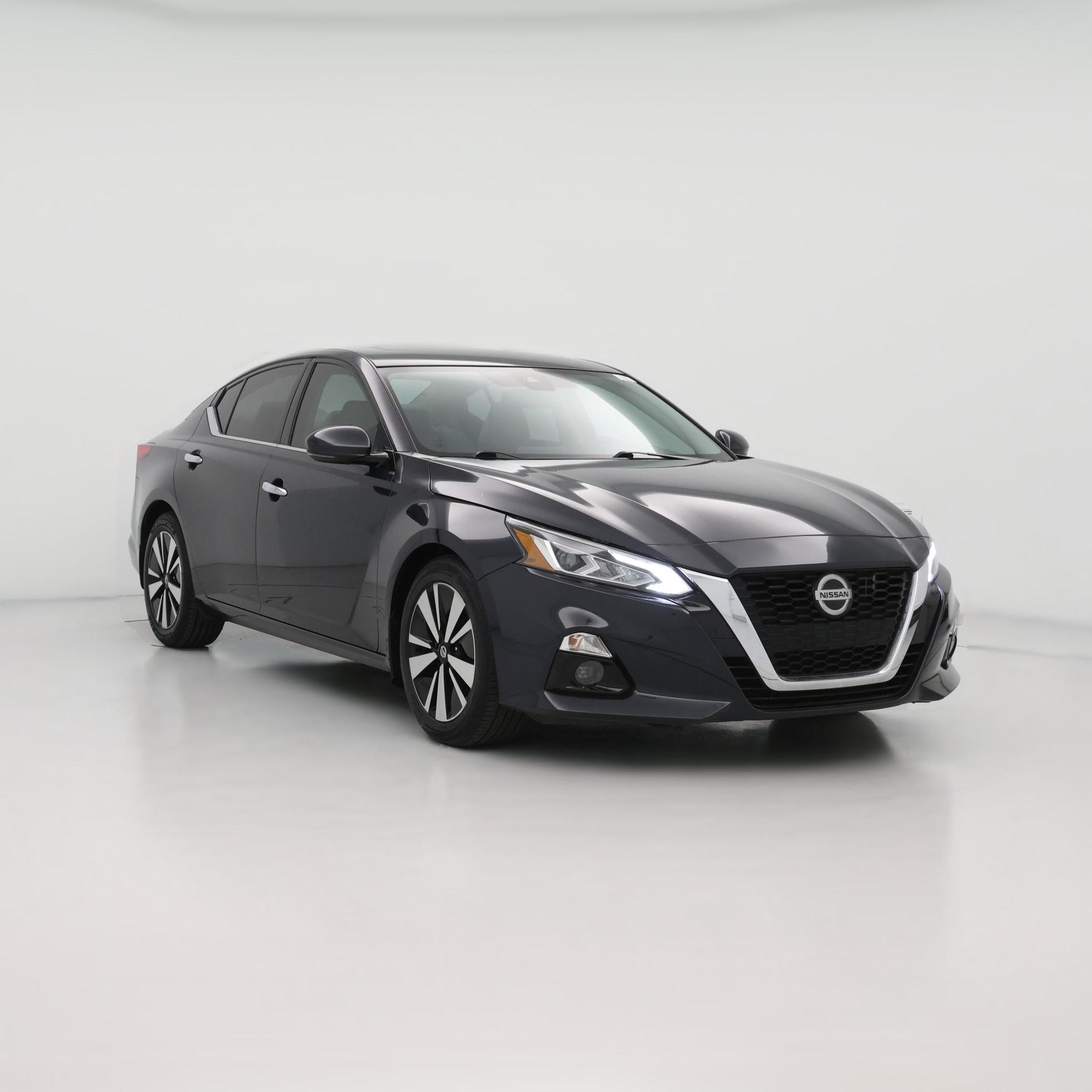 Thumbnail: 2020 Nissan Altima - 1