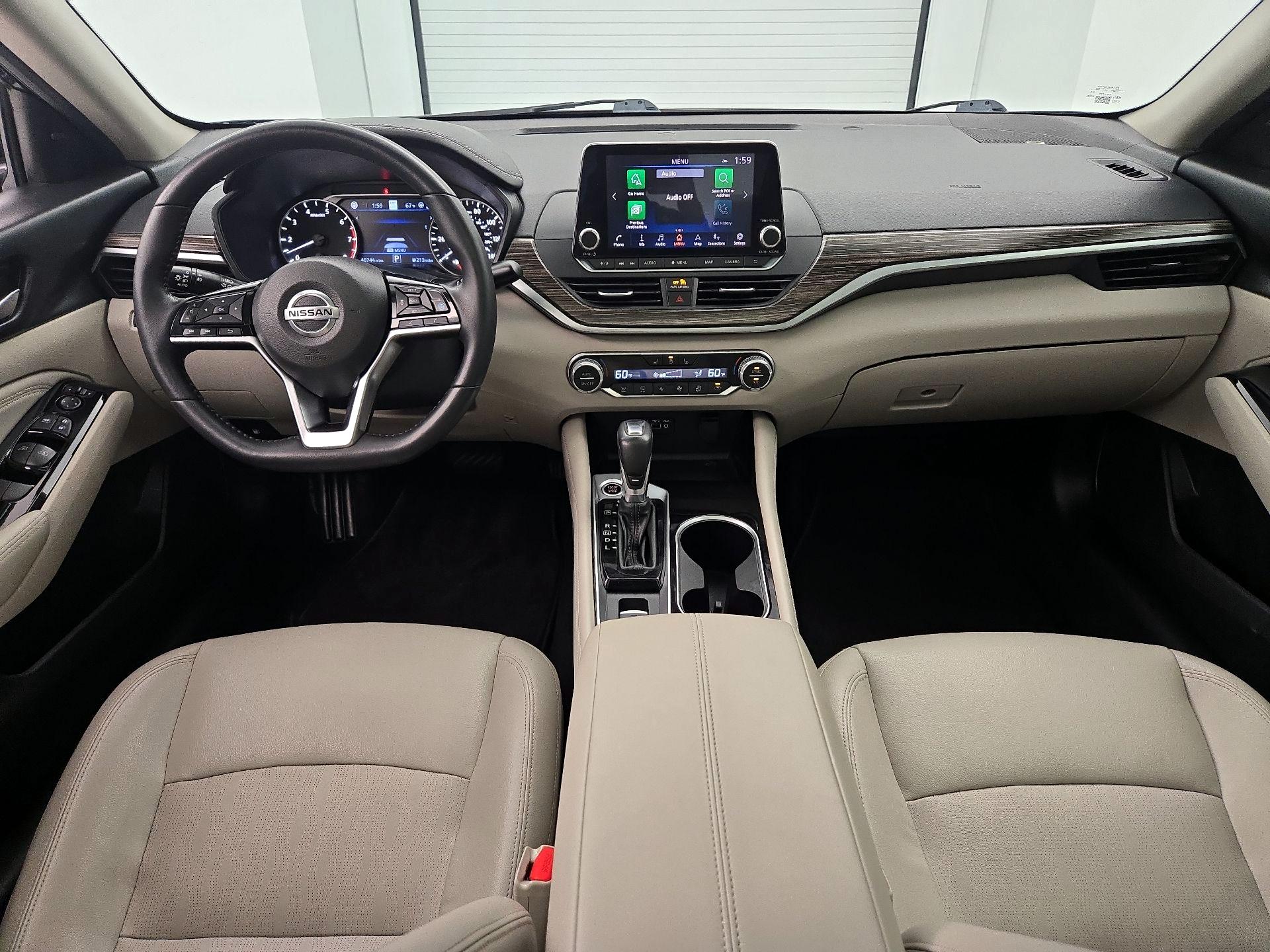 Thumbnail: 2020 Nissan Altima - 9