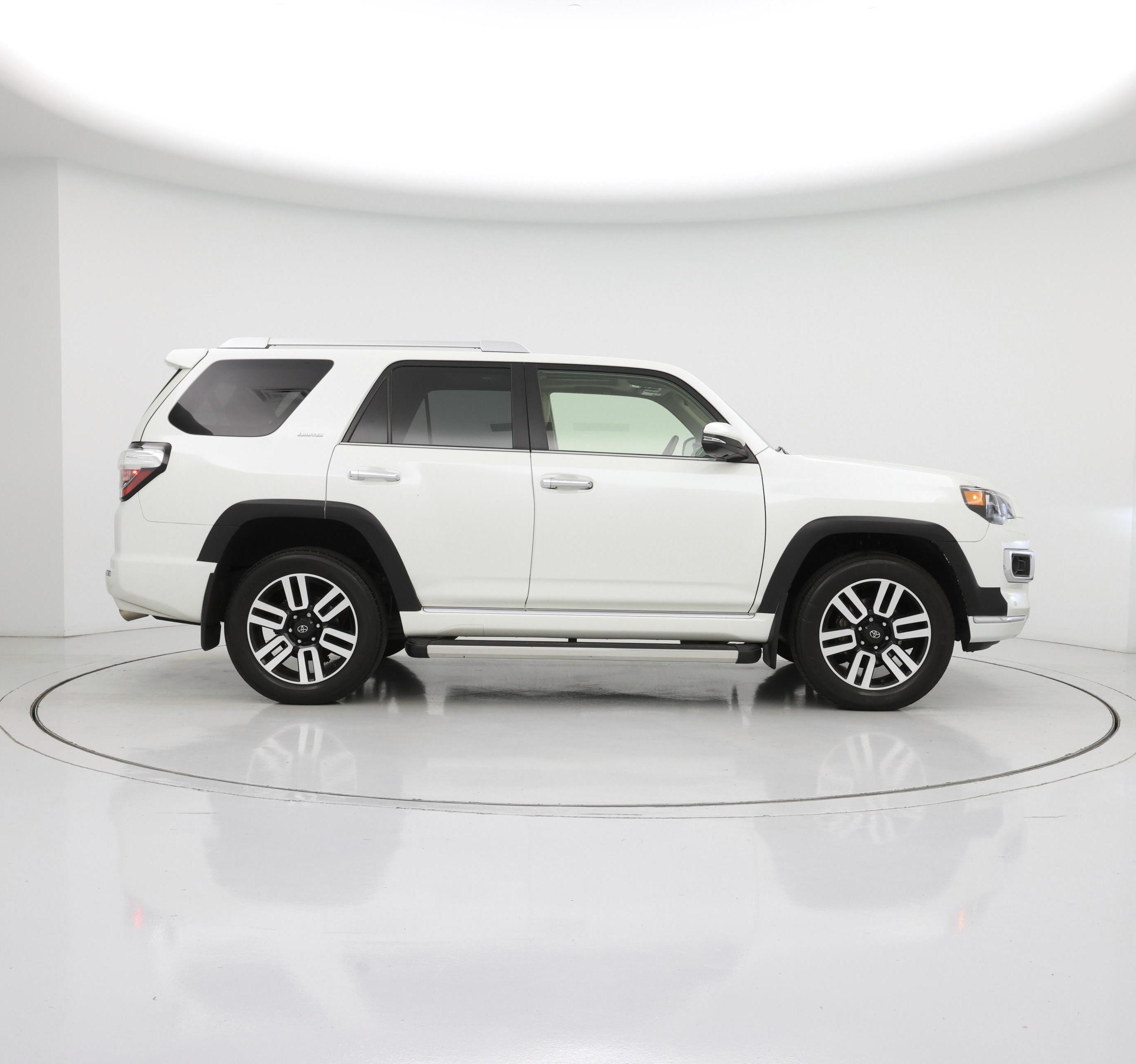 Thumbnail: 2021 Toyota 4Runner - 7