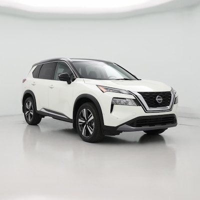 White 2023 Nissan Rogue SL