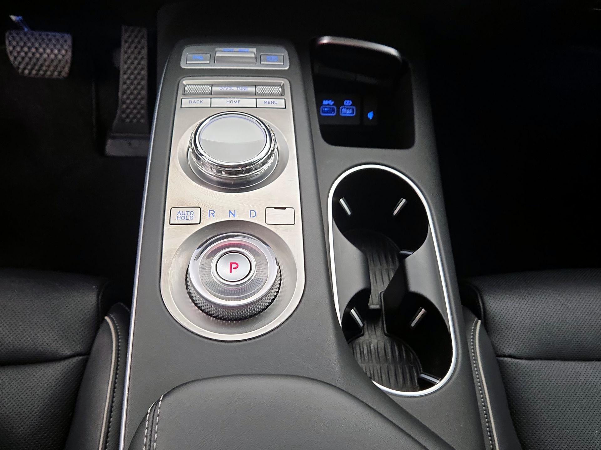 Thumbnail: 2022 Genesis GV70 - 18