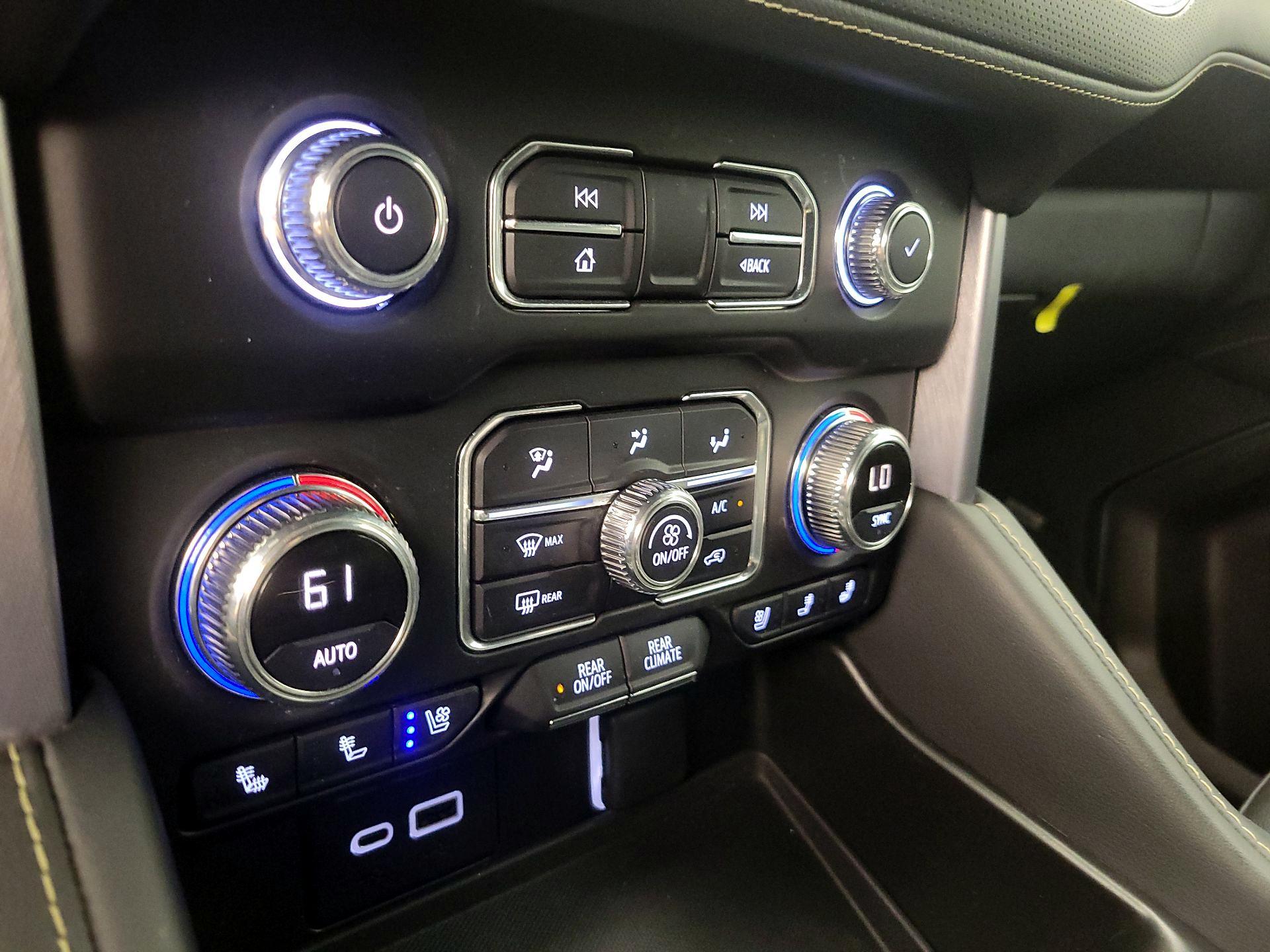 Thumbnail: 2022 GMC Yukon XL - 16