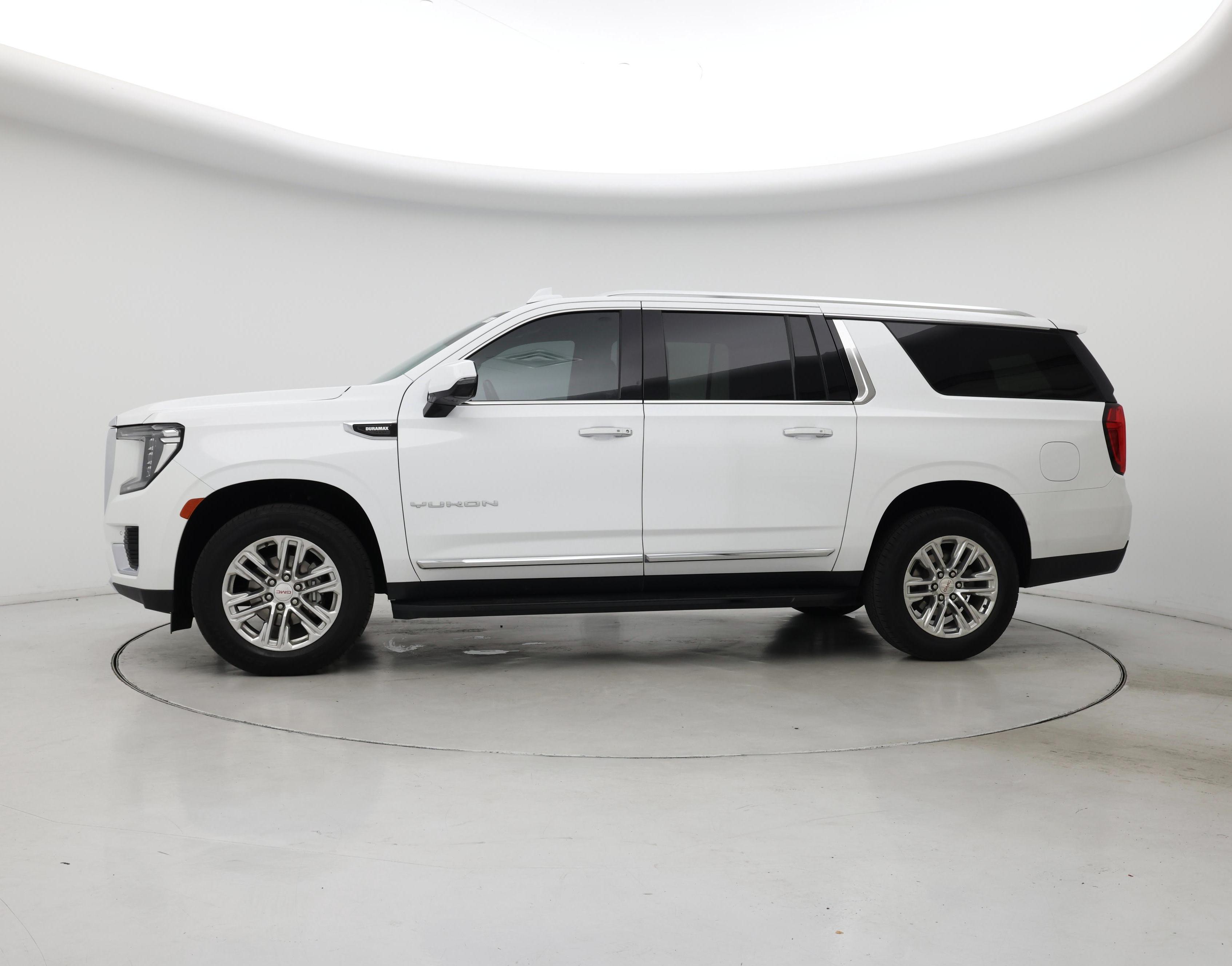 Thumbnail: 2022 GMC Yukon XL - 3