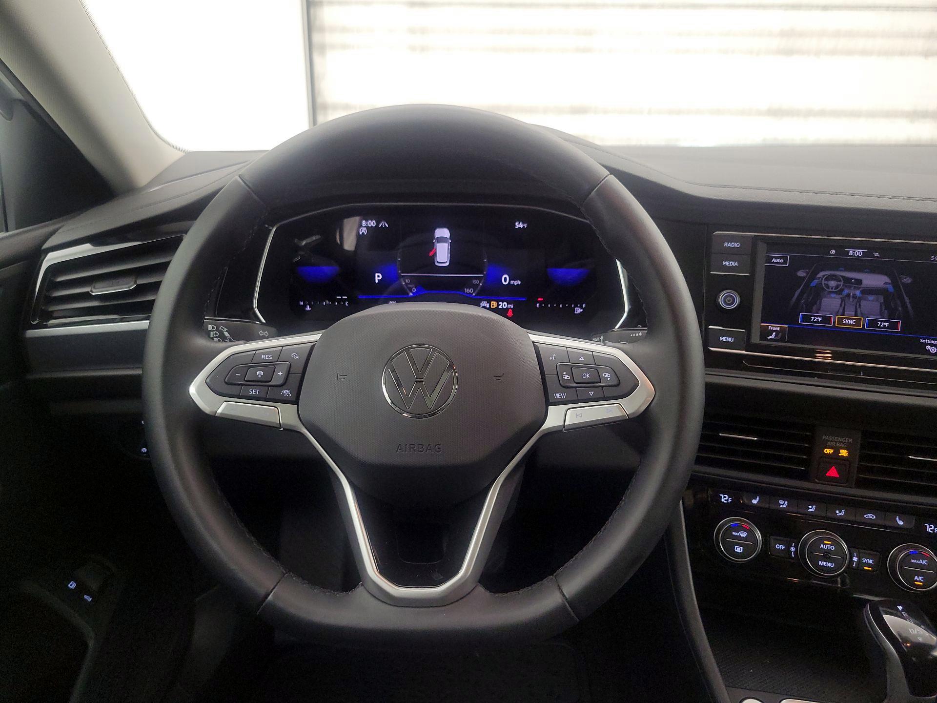 Thumbnail: 2023 Volkswagen Jetta - 10