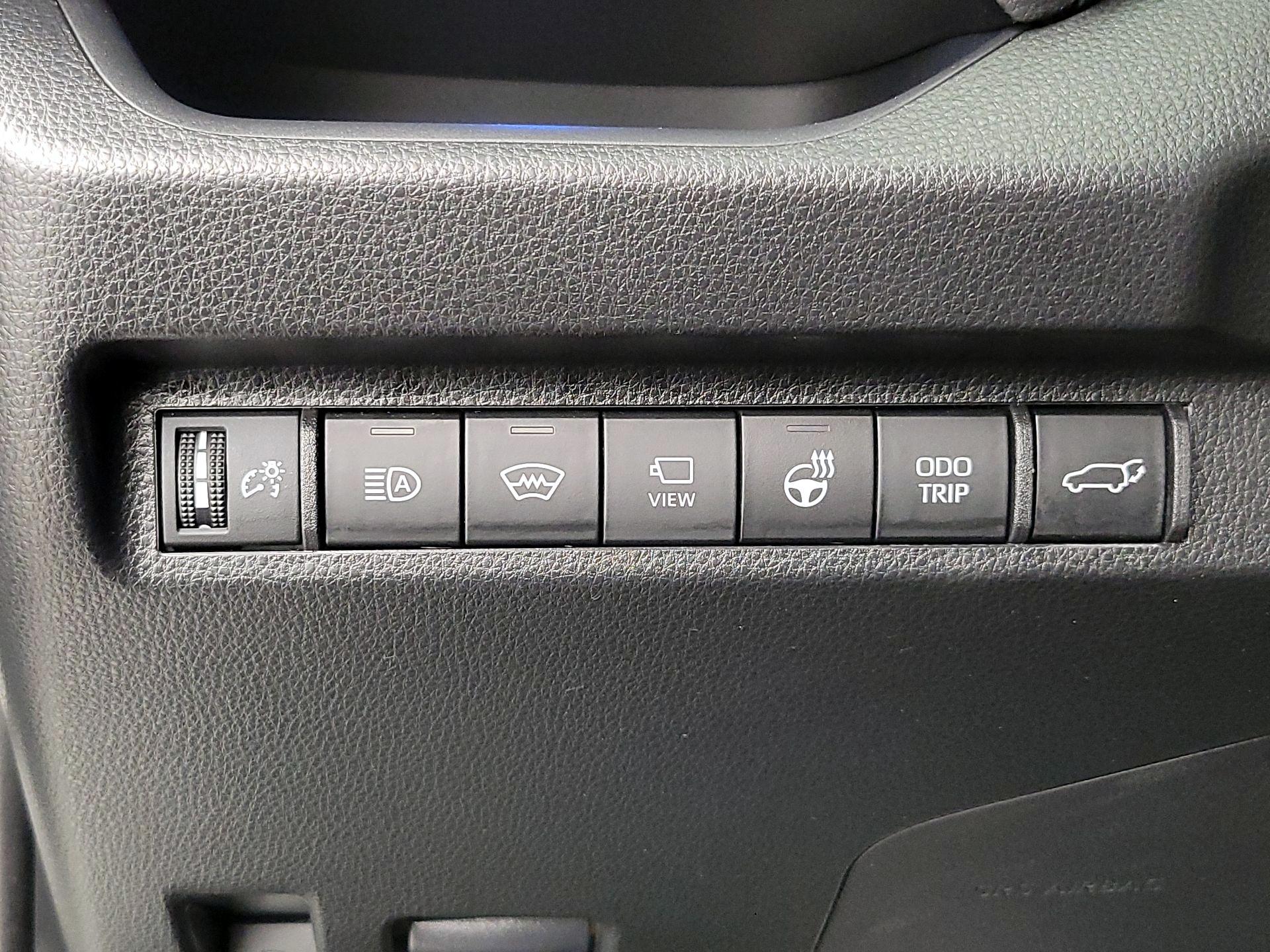 Thumbnail: 2023 Toyota RAV4 - 13