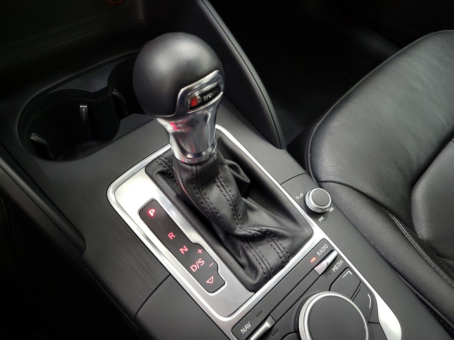 Thumbnail: 2015 Audi A3 - 16