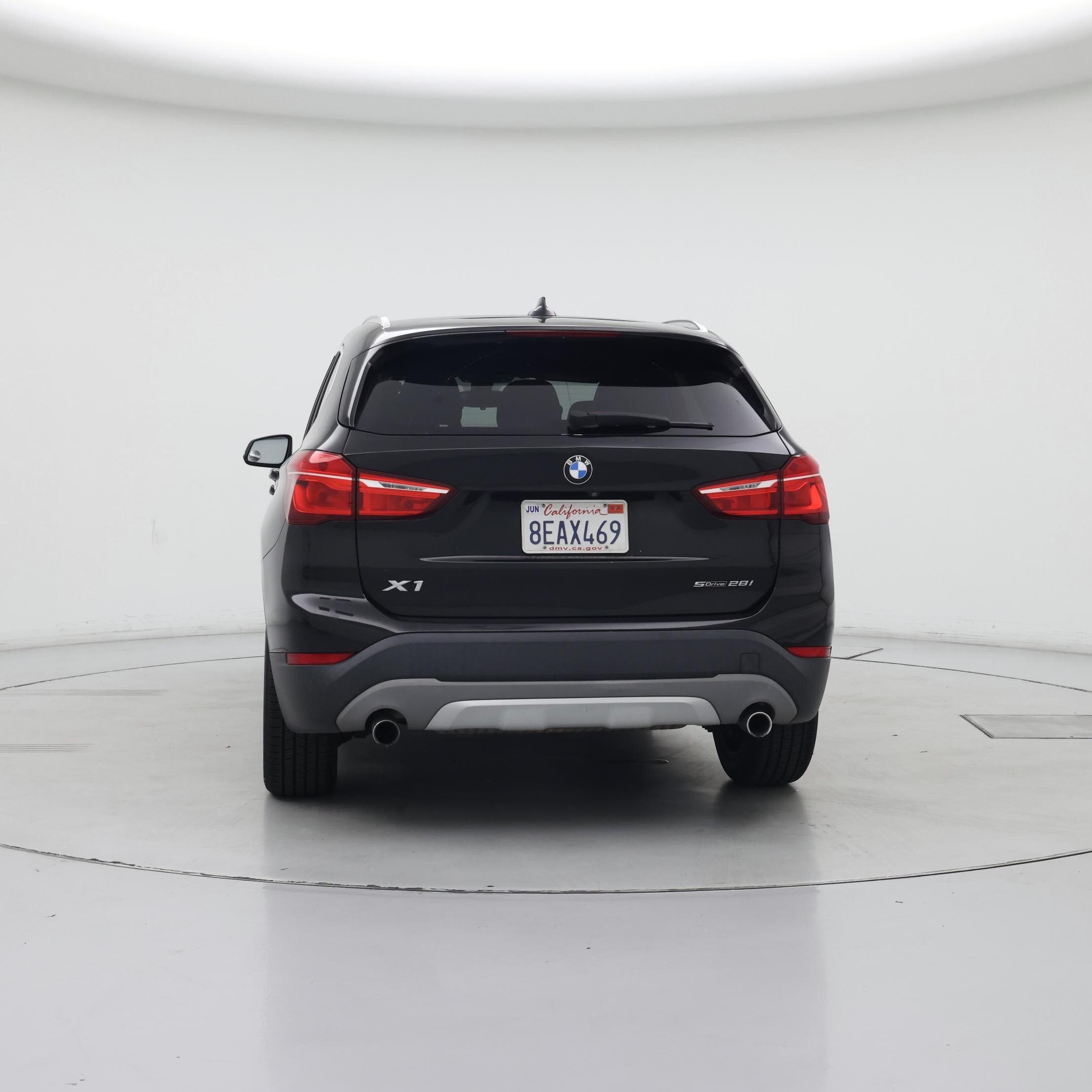 Thumbnail: 2018 BMW X1 - 6