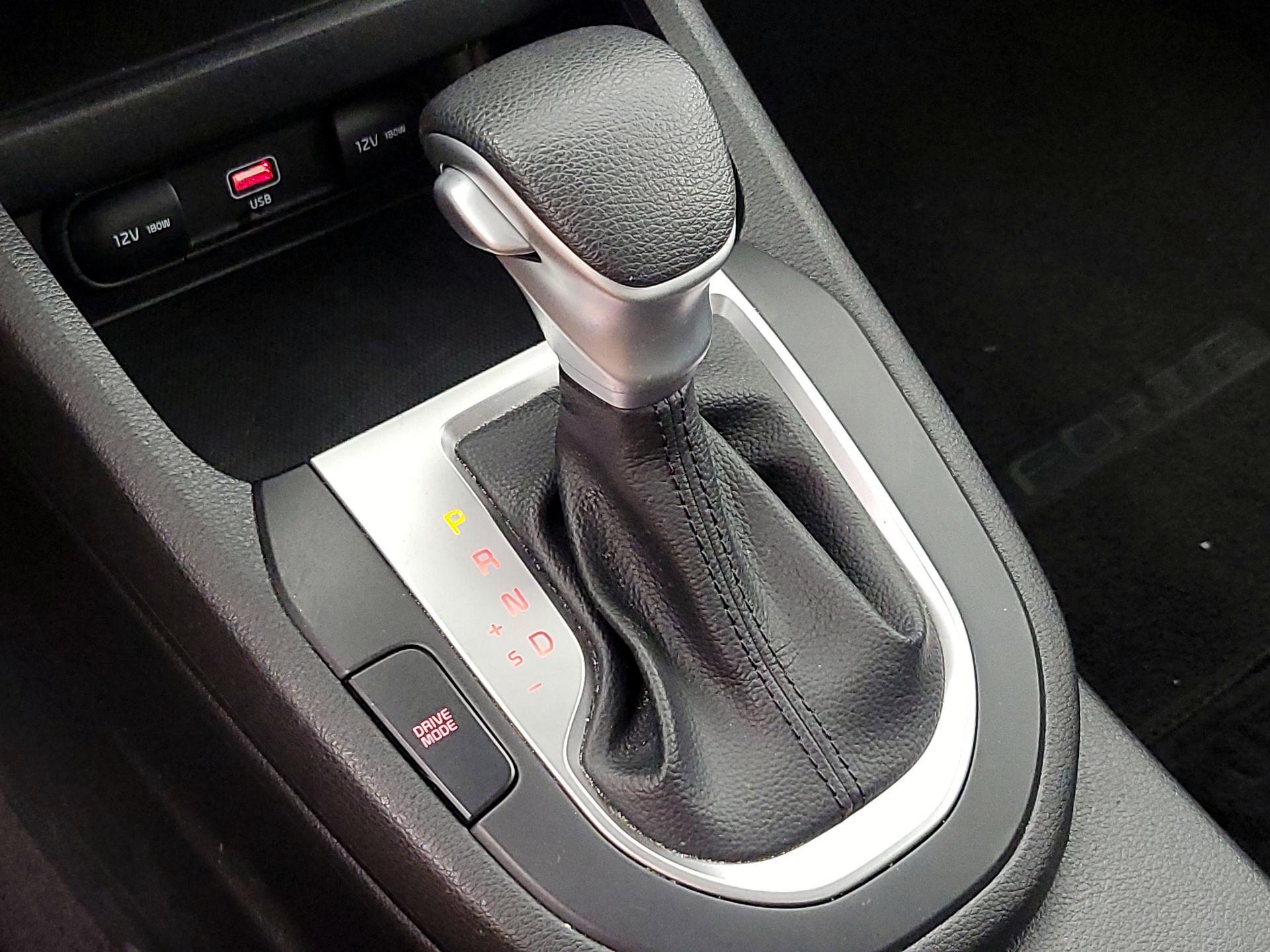 Thumbnail: 2023 Kia Forte - 17