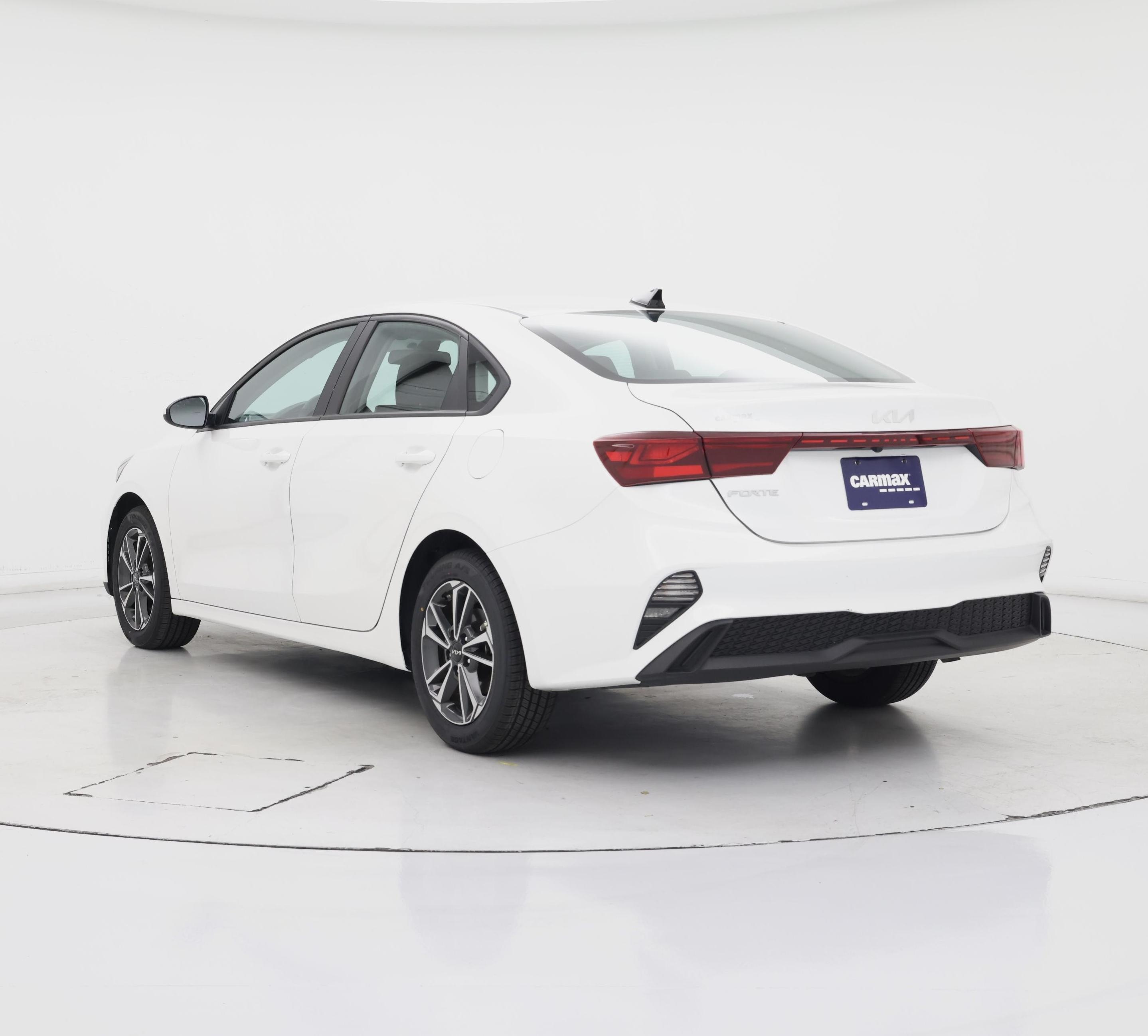 Thumbnail: 2023 Kia Forte - 2