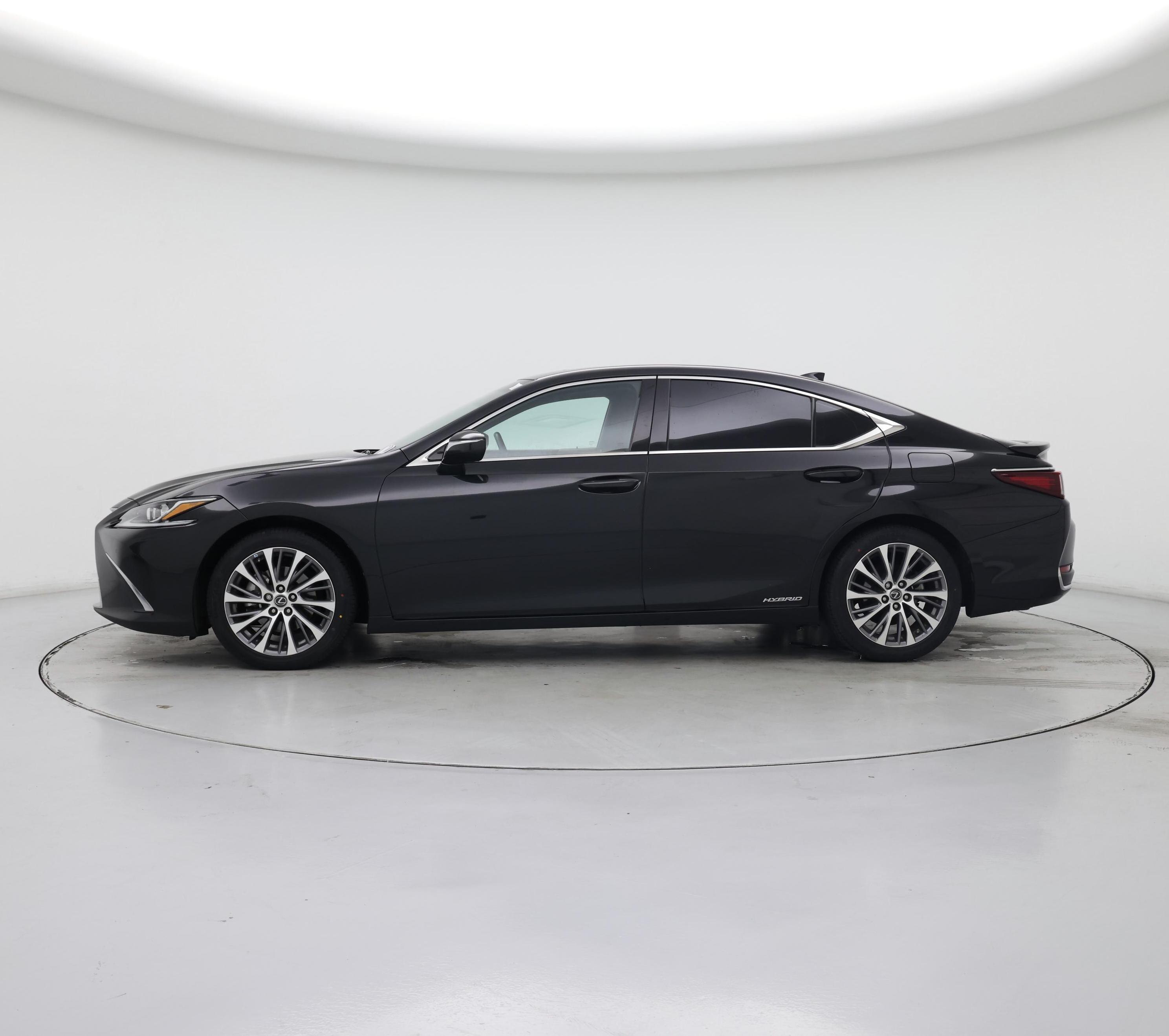 Thumbnail: 2021 Lexus ES - 3