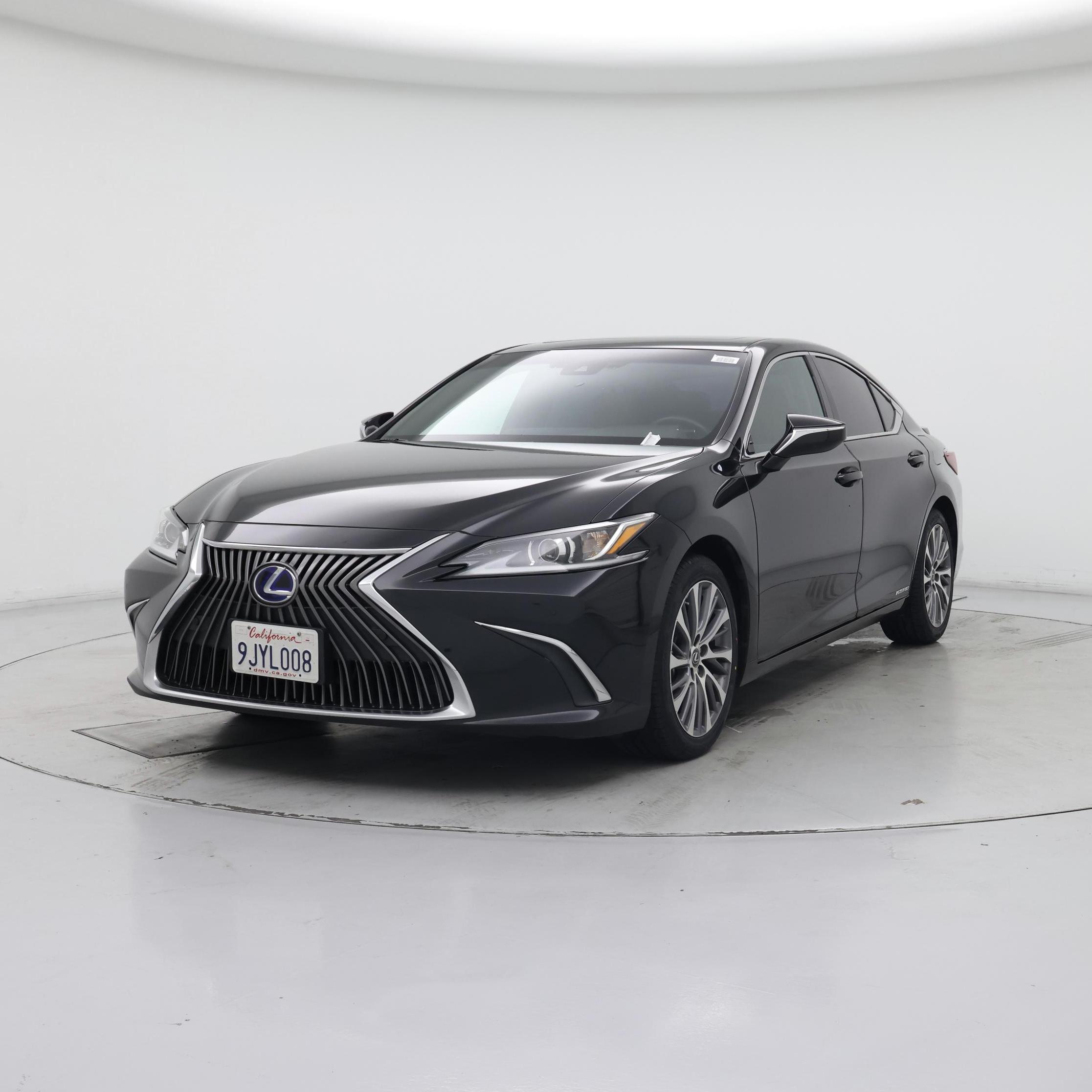 Thumbnail: 2021 Lexus ES - 4