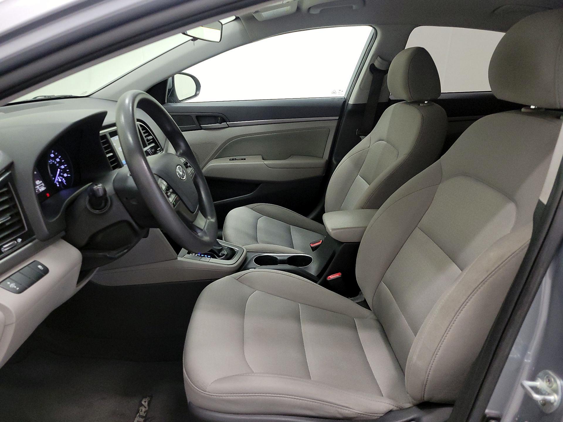 Thumbnail: 2017 Hyundai Elantra - 11