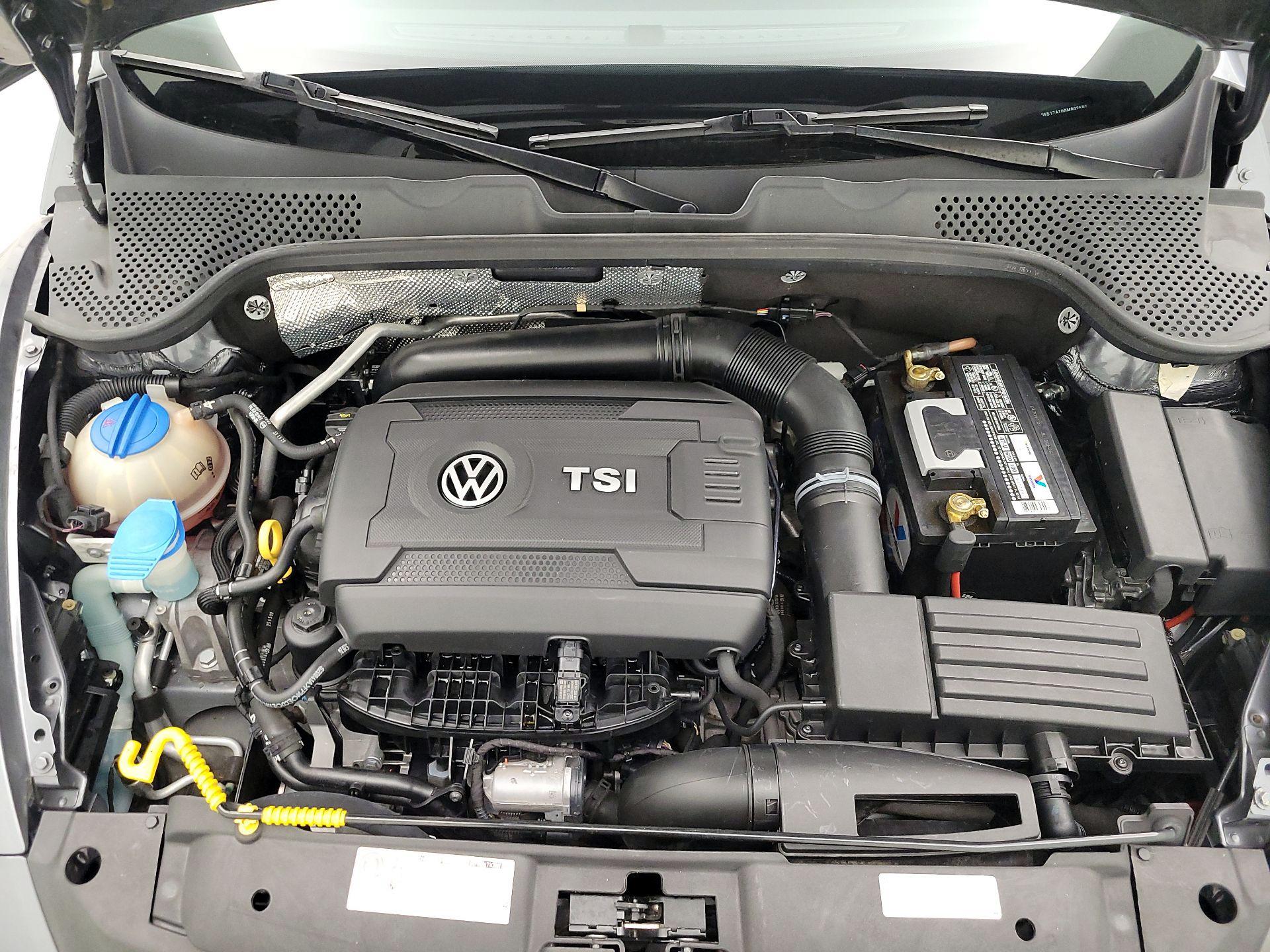 Thumbnail: 2016 Volkswagen Beetle - 19