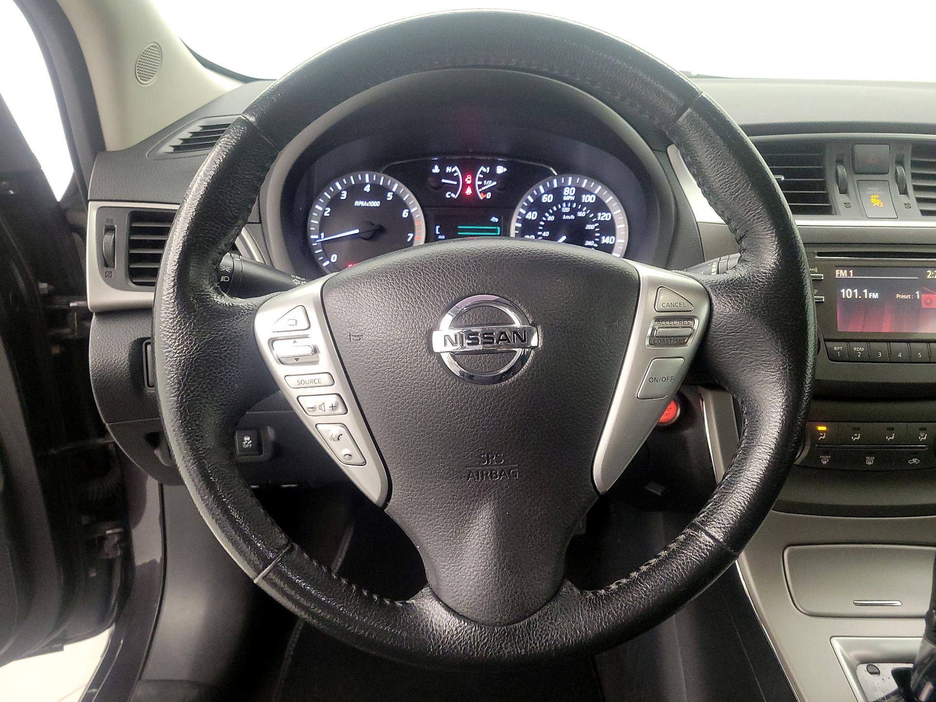 Thumbnail: 2014 Nissan Sentra - 10