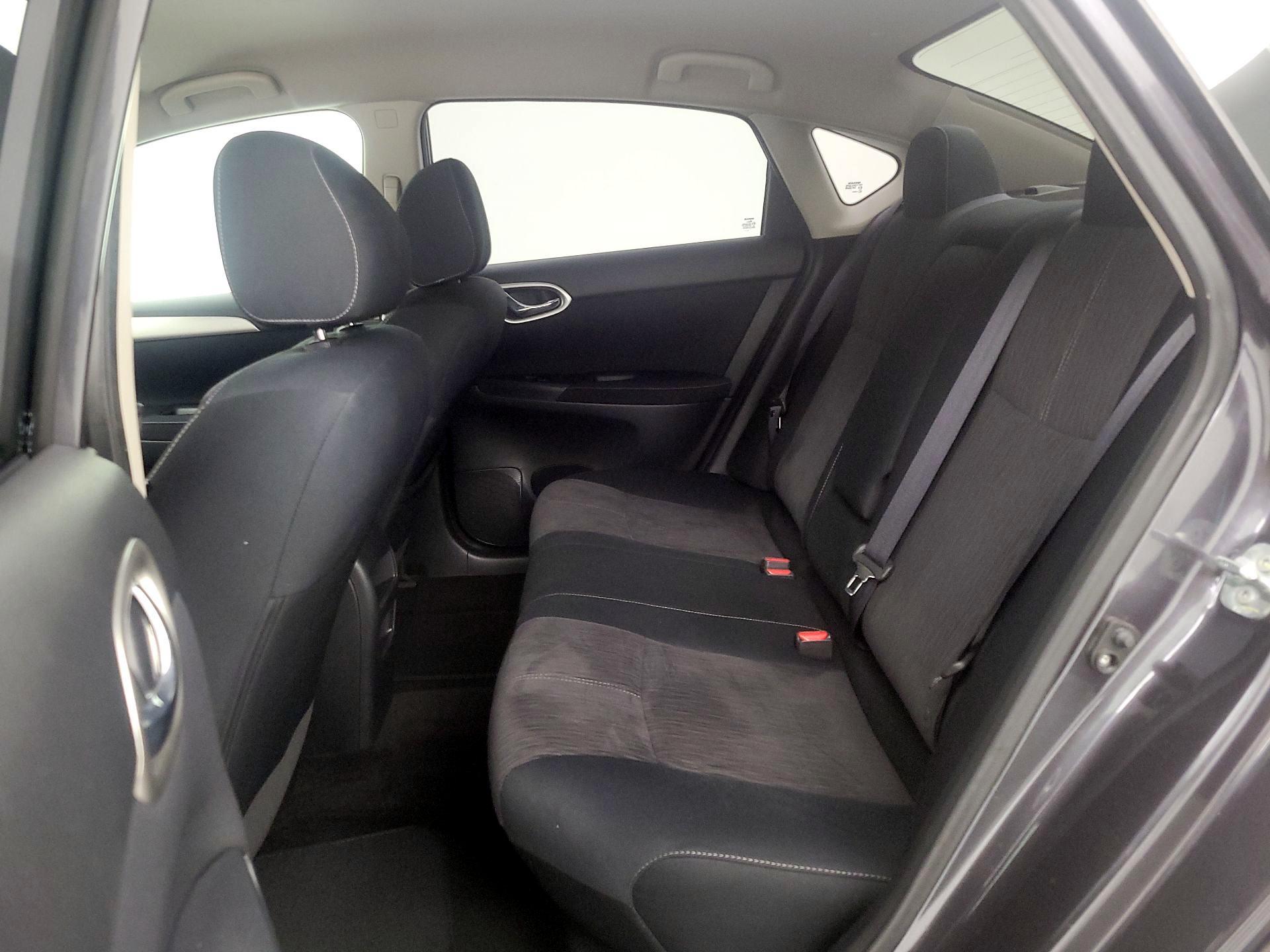 Thumbnail: 2014 Nissan Sentra - 17
