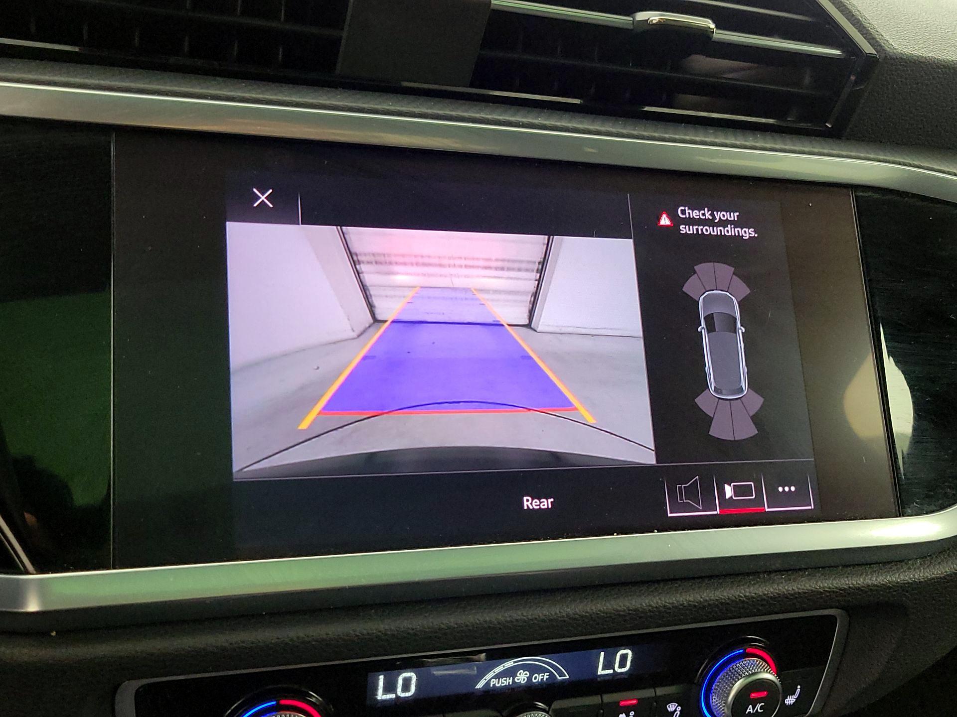 Thumbnail: 2021 Audi Q3 - 14