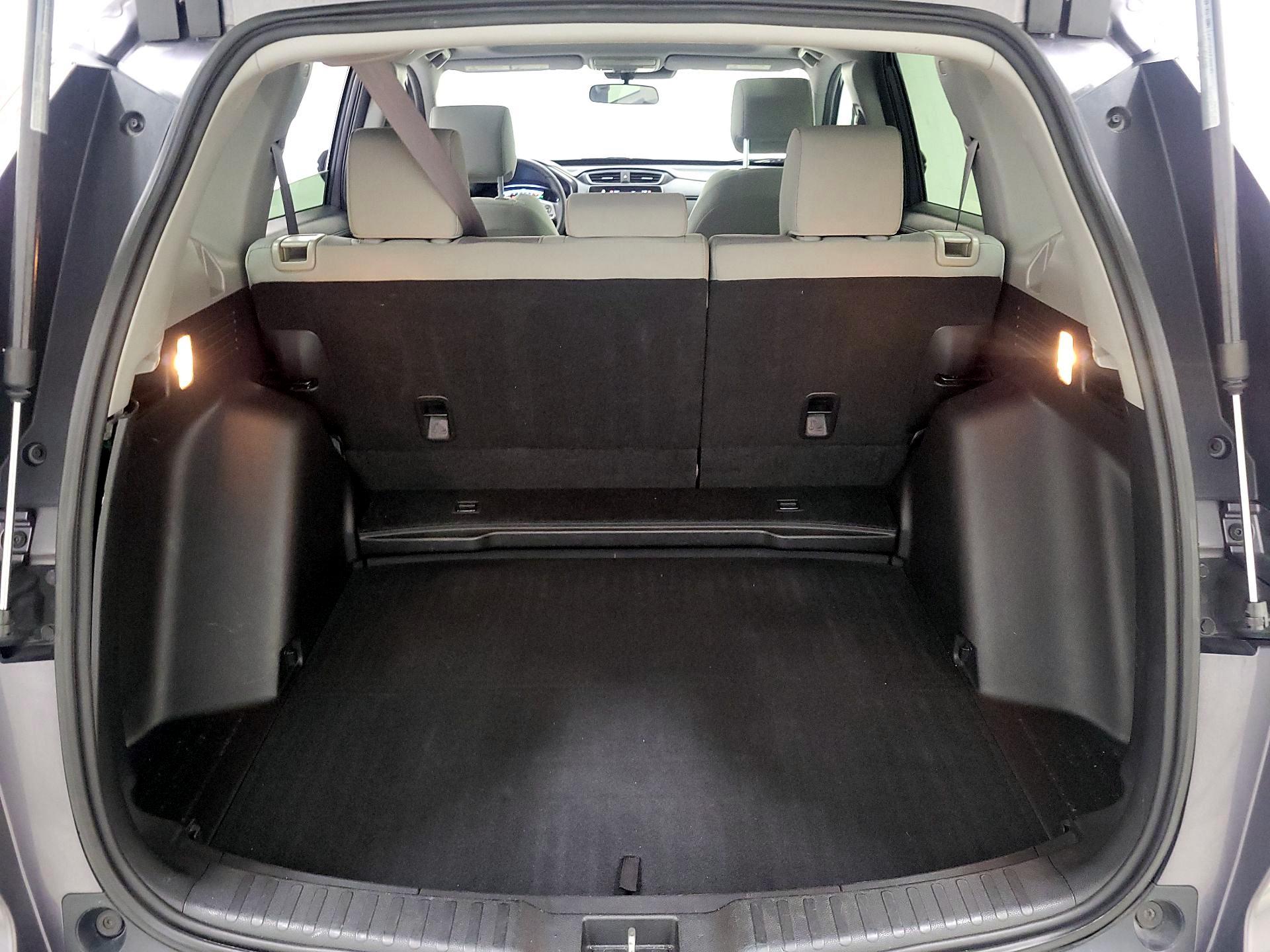 Thumbnail: 2017 Honda CR-V - 20