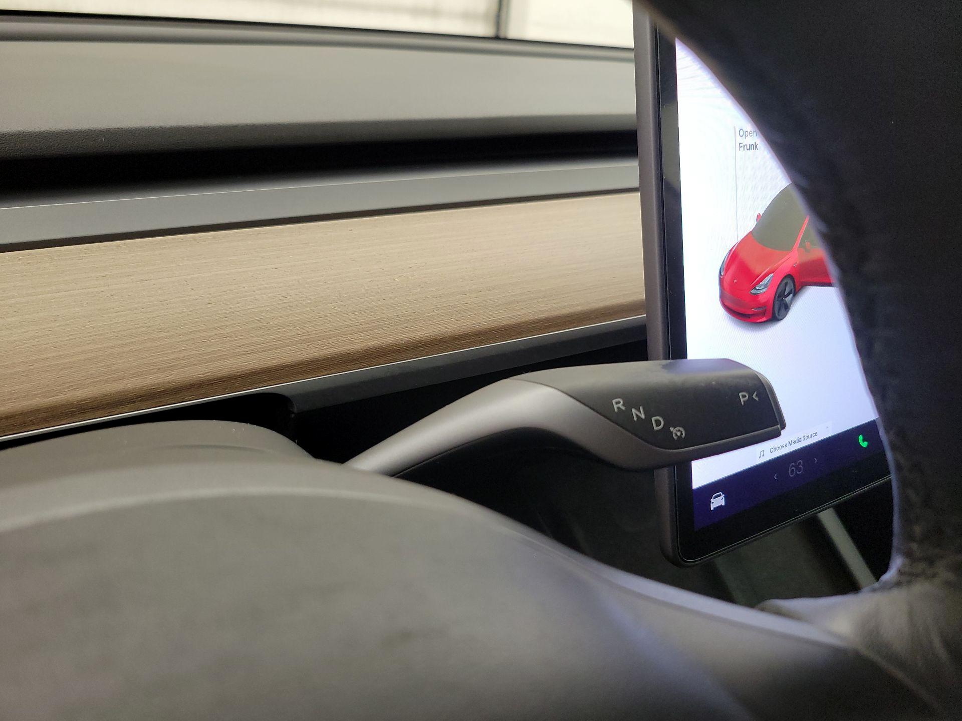 Thumbnail: 2021 Tesla Model 3 - 17
