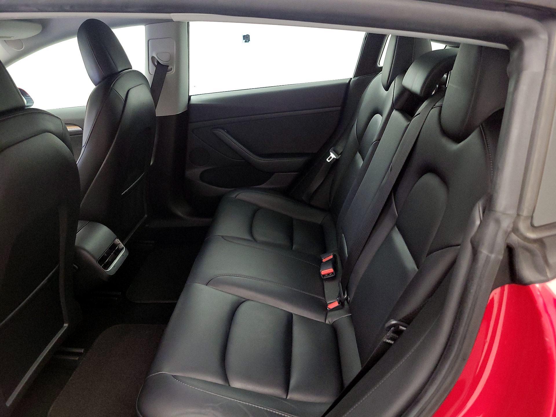 Thumbnail: 2021 Tesla Model 3 - 19
