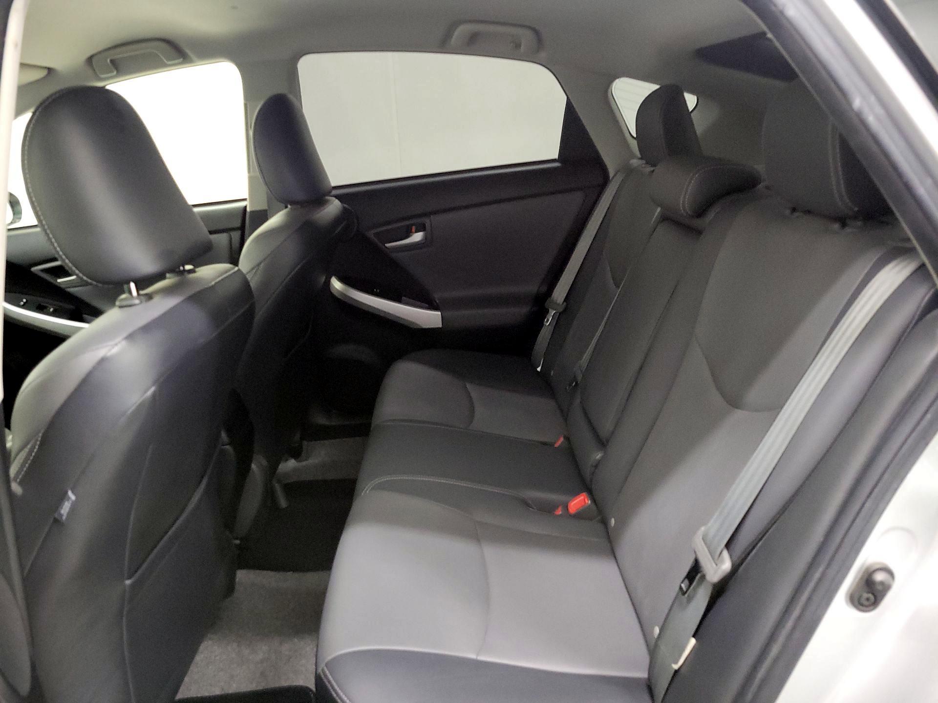 Thumbnail: 2014 Toyota Prius - 19