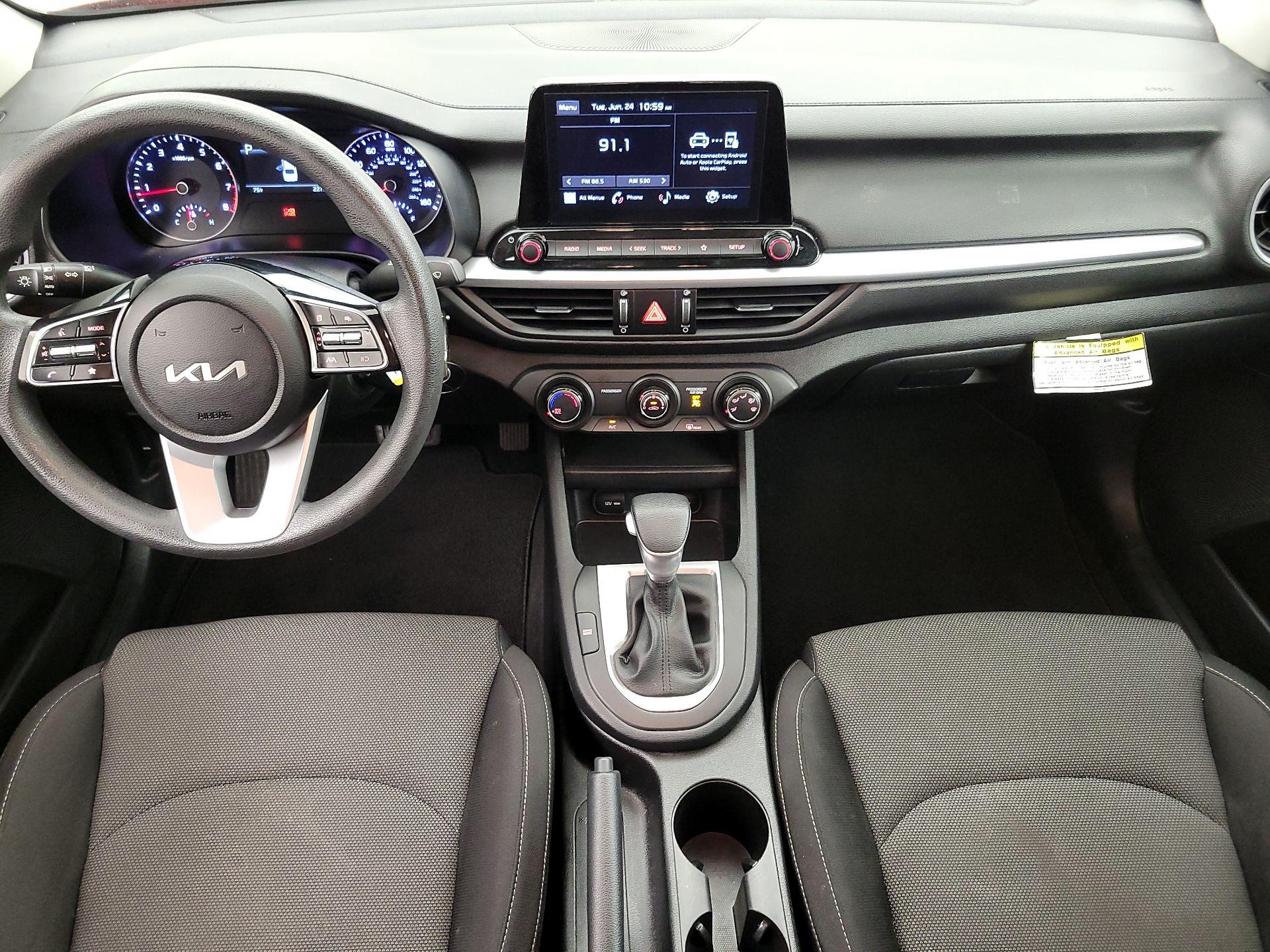 Thumbnail: 2023 Kia Forte - 9