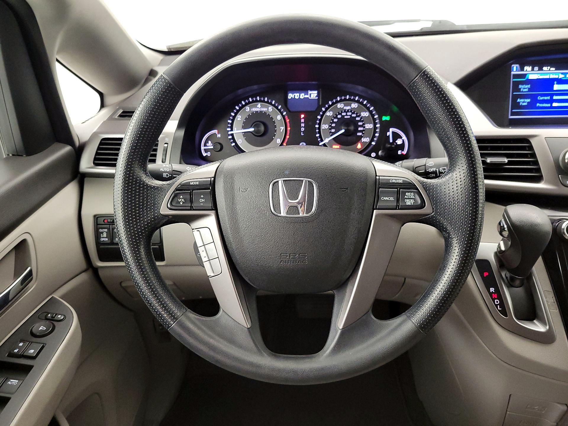 Thumbnail: 2016 Honda Odyssey - 10