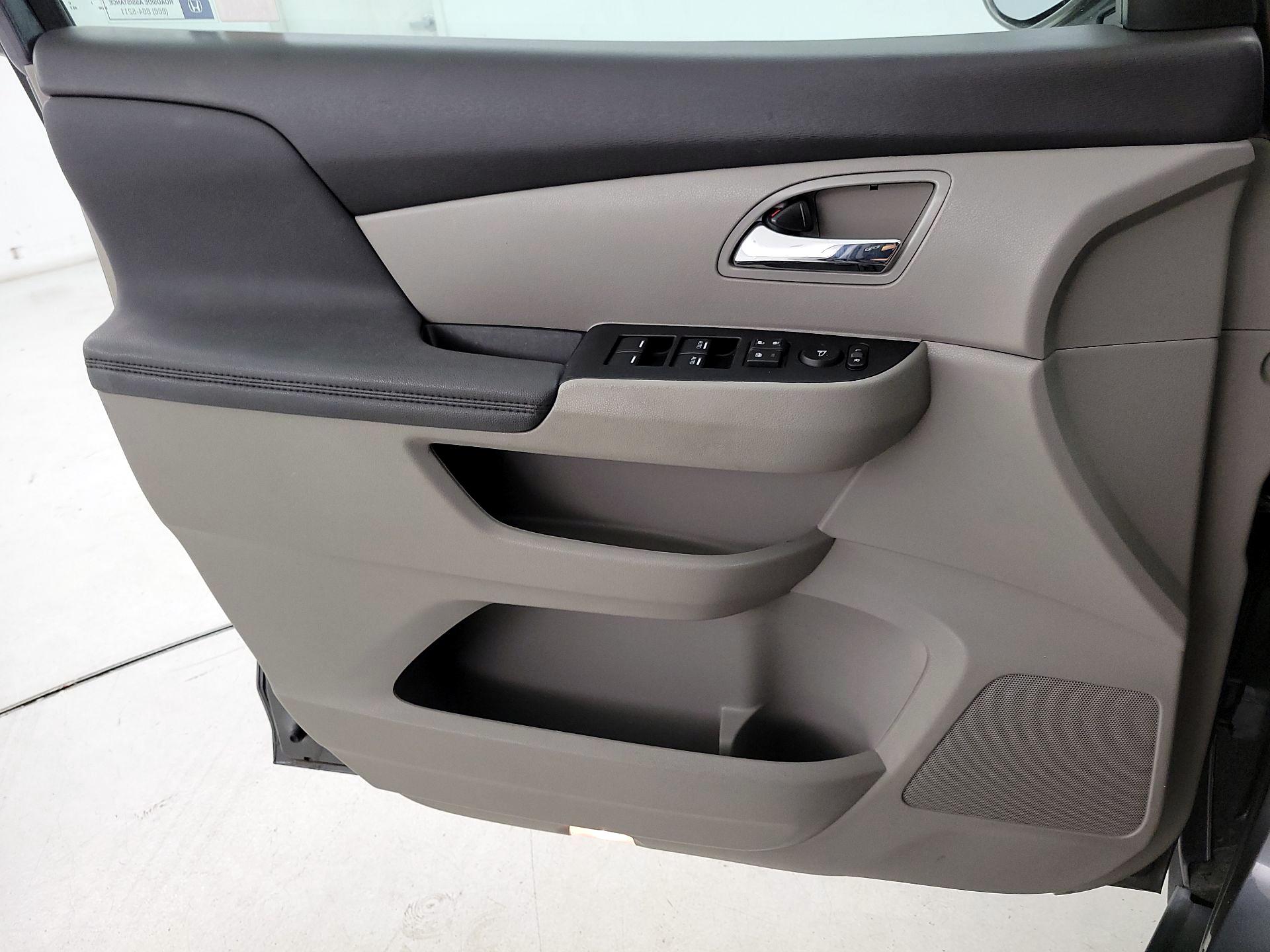 Thumbnail: 2016 Honda Odyssey - 12