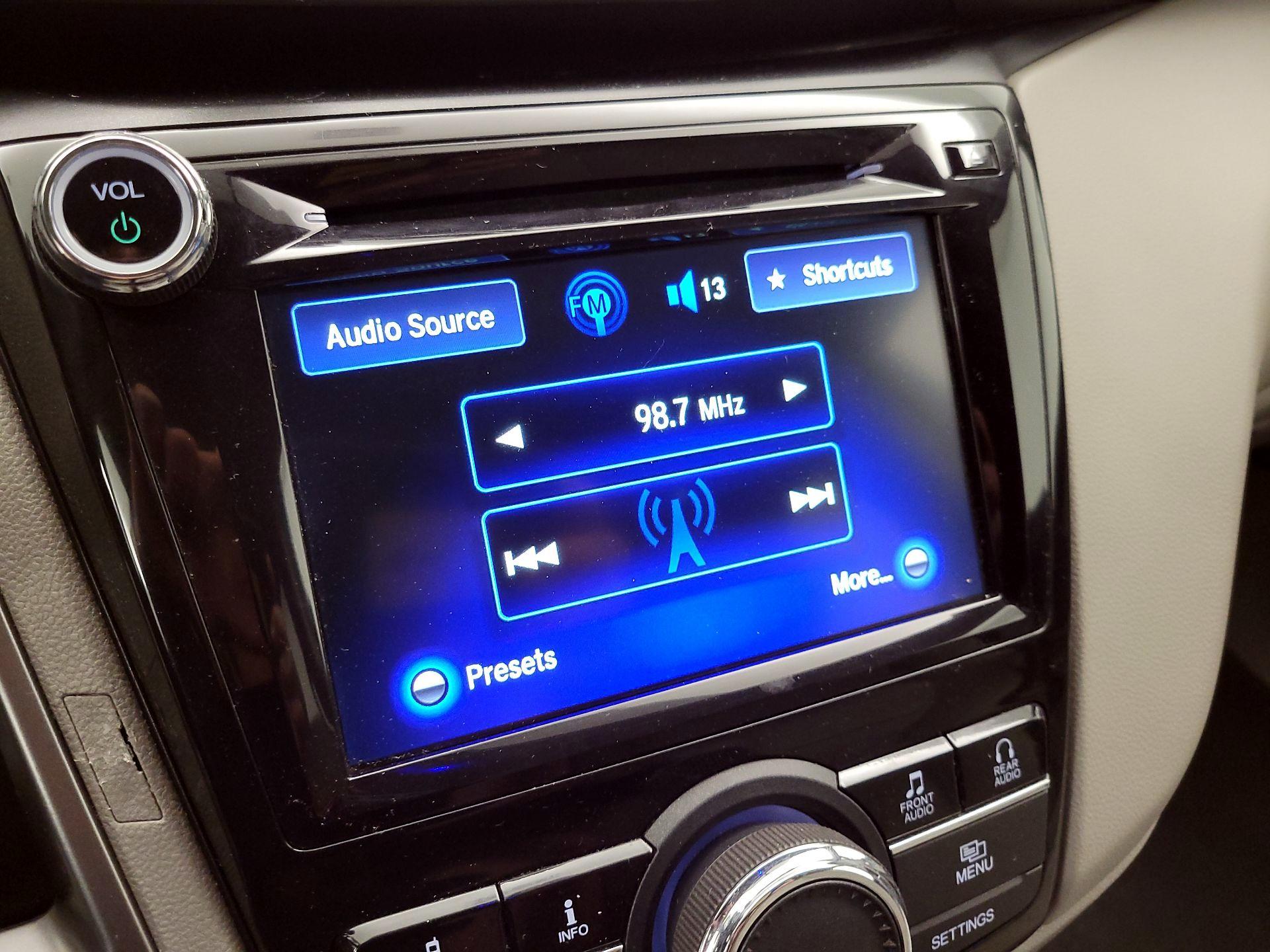Thumbnail: 2016 Honda Odyssey - 15