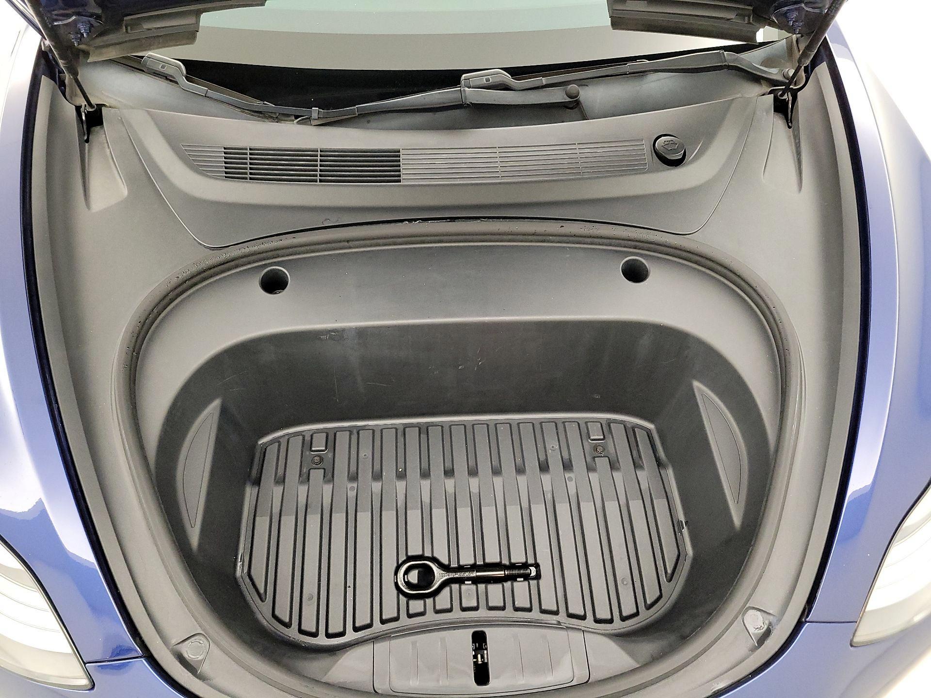 Thumbnail: 2021 Tesla Model 3 - 20