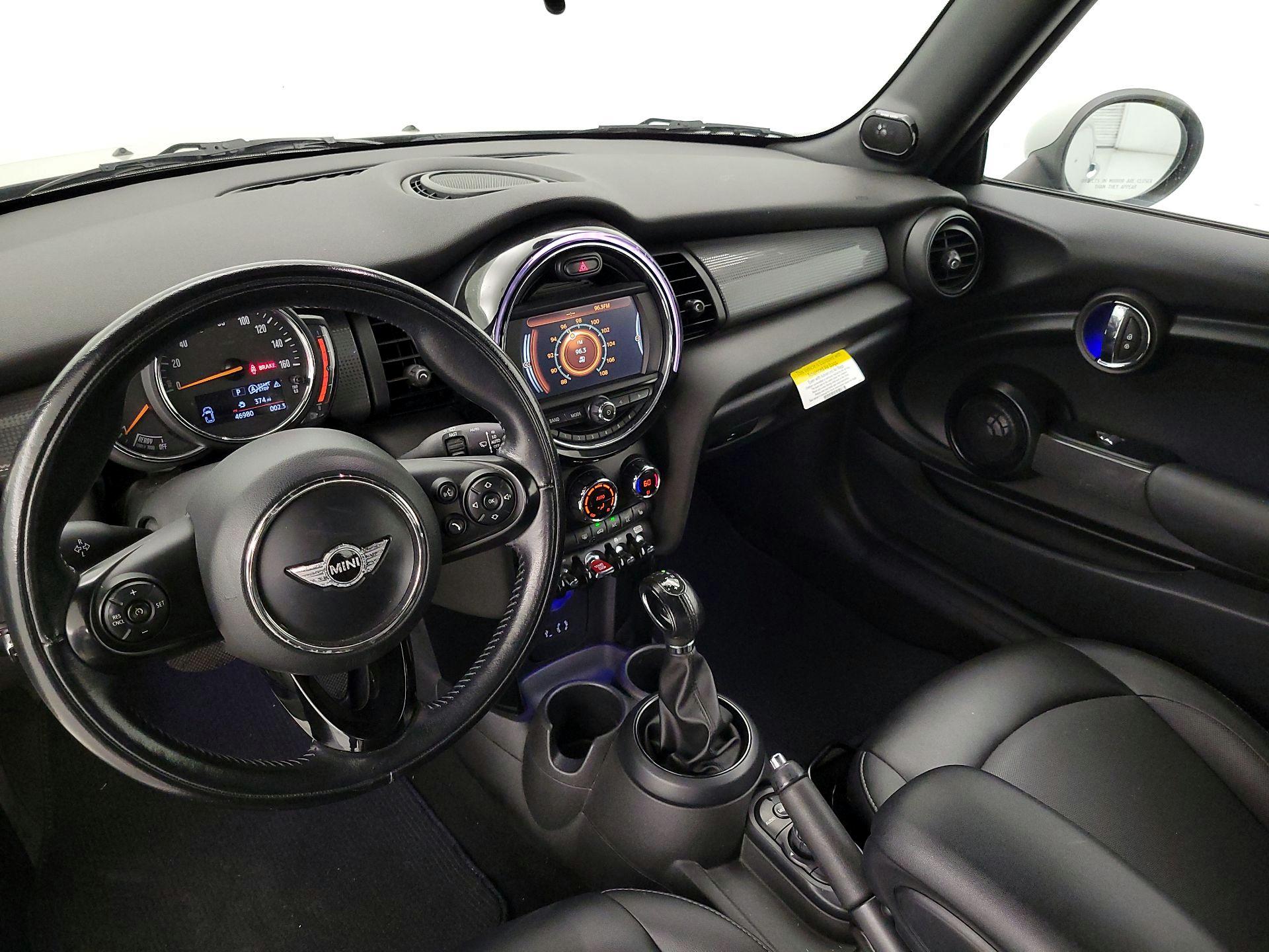 Thumbnail: 2018 MINI Cooper - 9