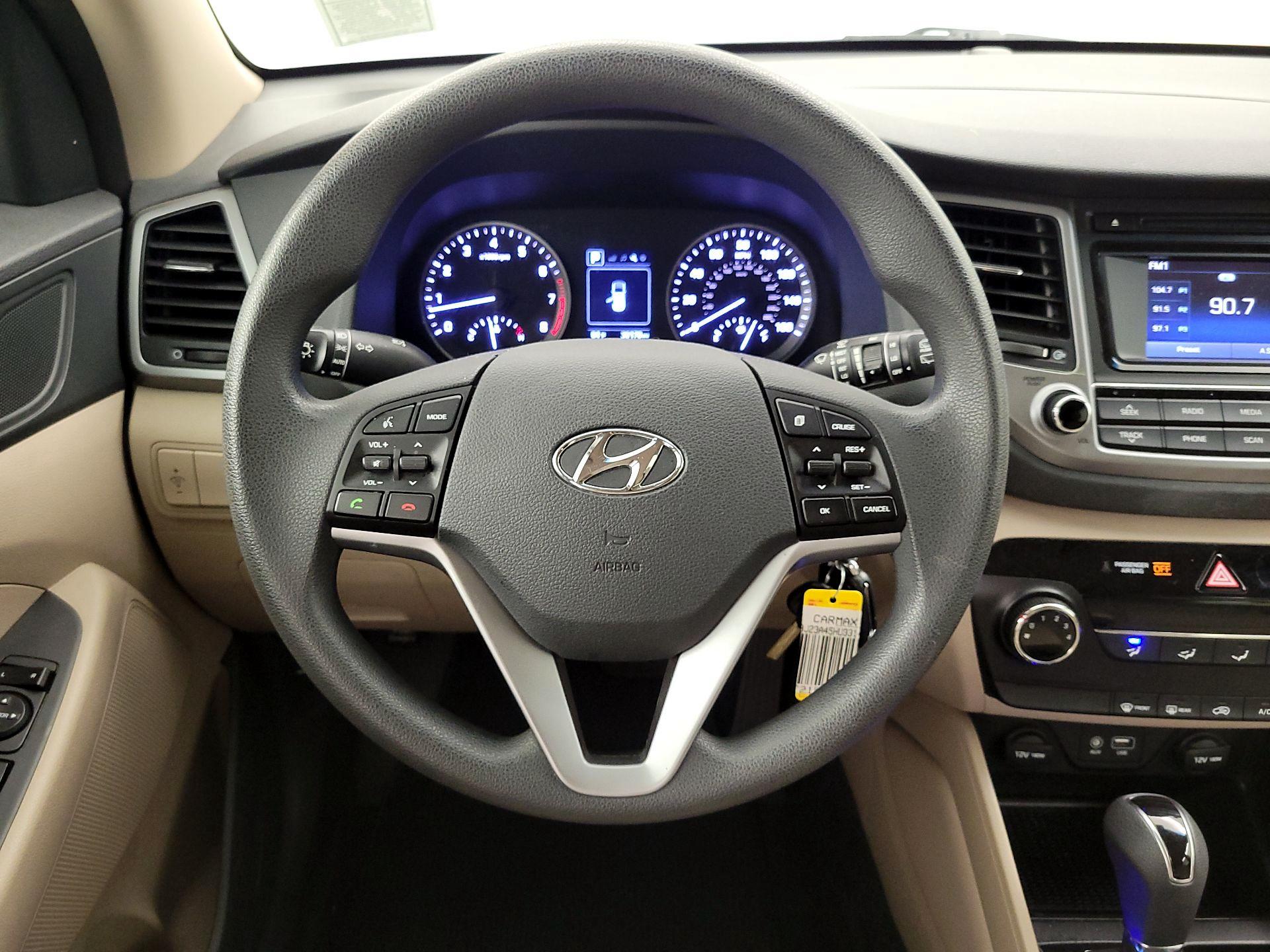 Thumbnail: 2017 Hyundai Tucson - 10