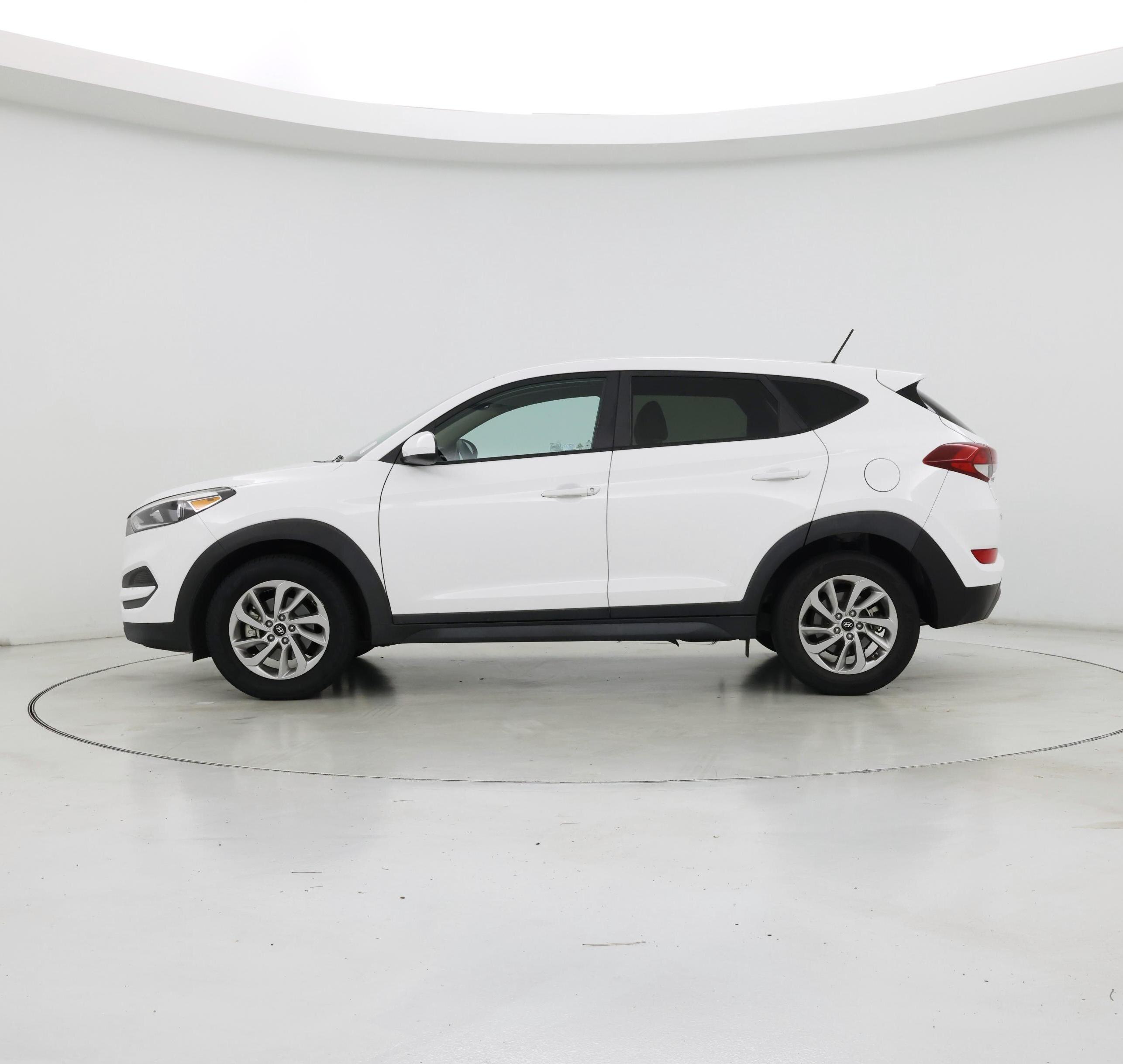 Thumbnail: 2017 Hyundai Tucson - 3