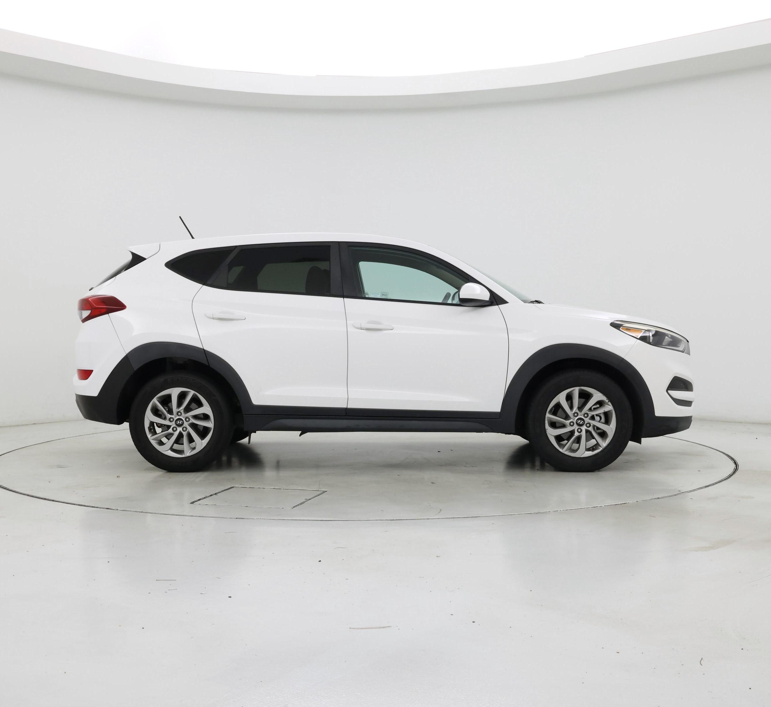 Thumbnail: 2017 Hyundai Tucson - 7