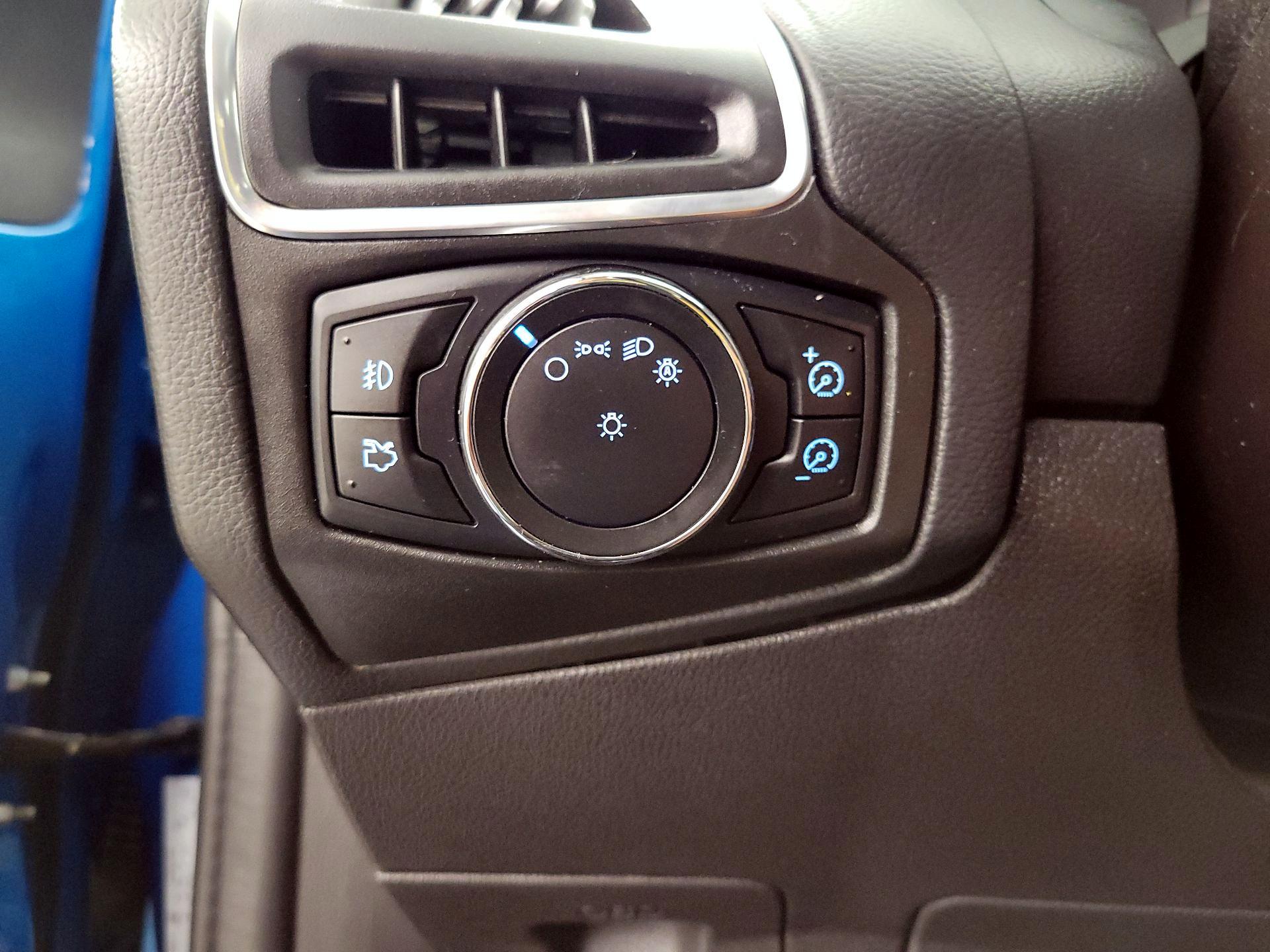 Thumbnail: 2013 Ford Focus - 13