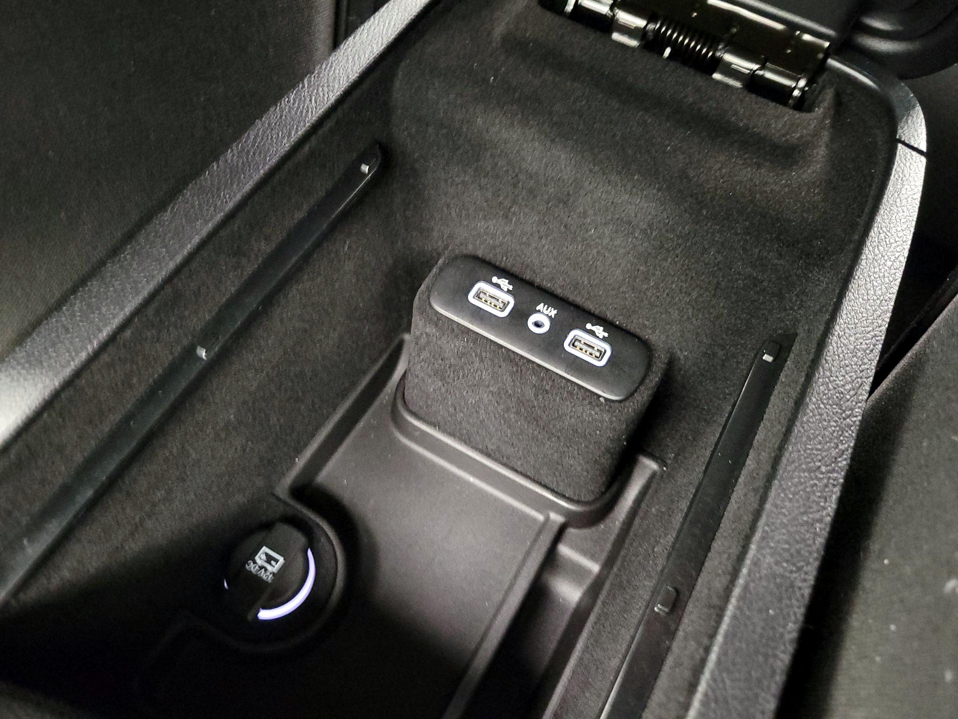 Thumbnail: 2018 Dodge Charger - 18
