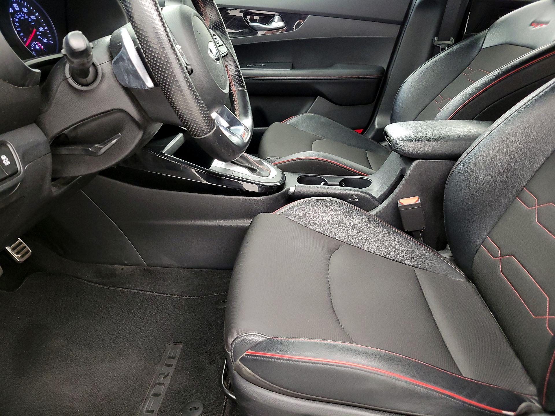 Thumbnail: 2020 Kia Forte - 11