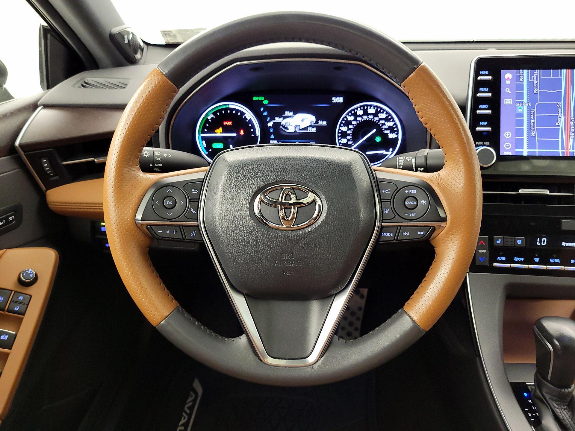 Thumbnail: 2021 Toyota Avalon - 10