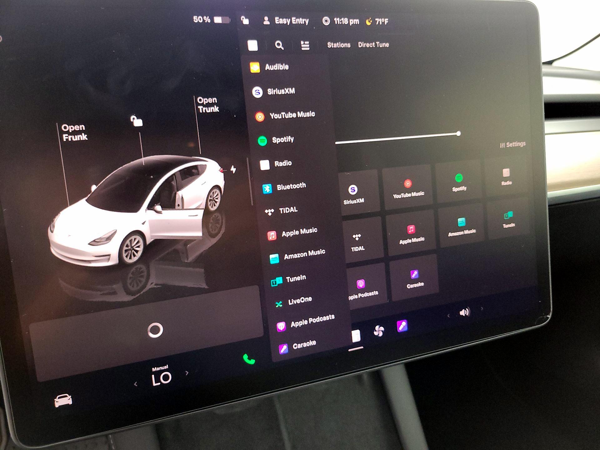 Thumbnail: 2022 Tesla Model 3 - 15