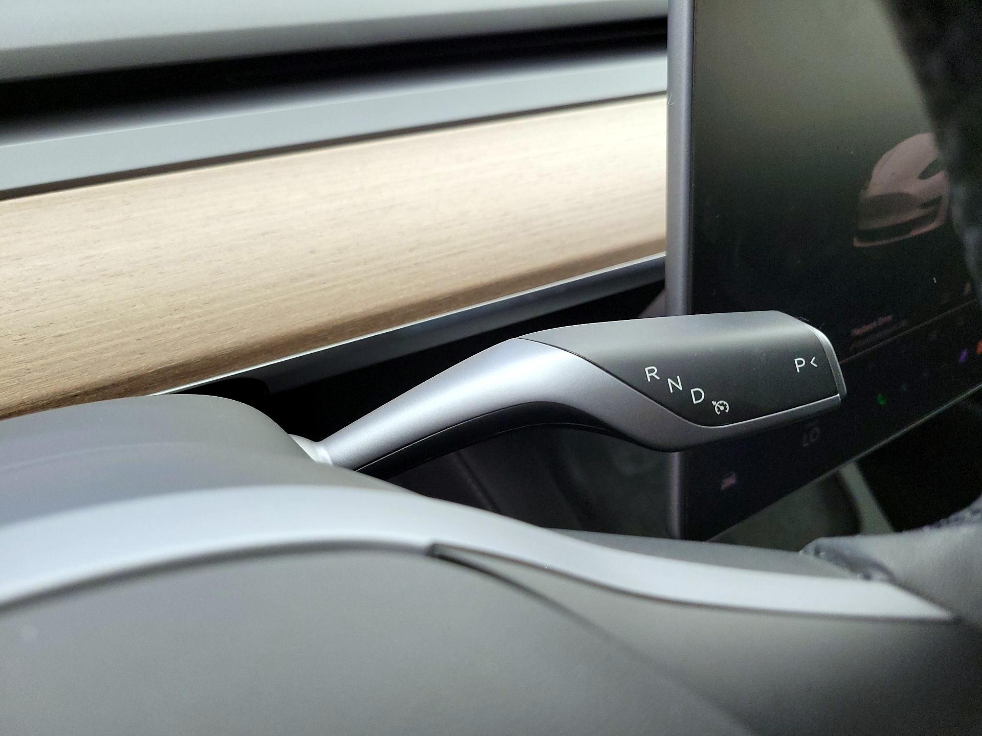 Thumbnail: 2022 Tesla Model 3 - 17