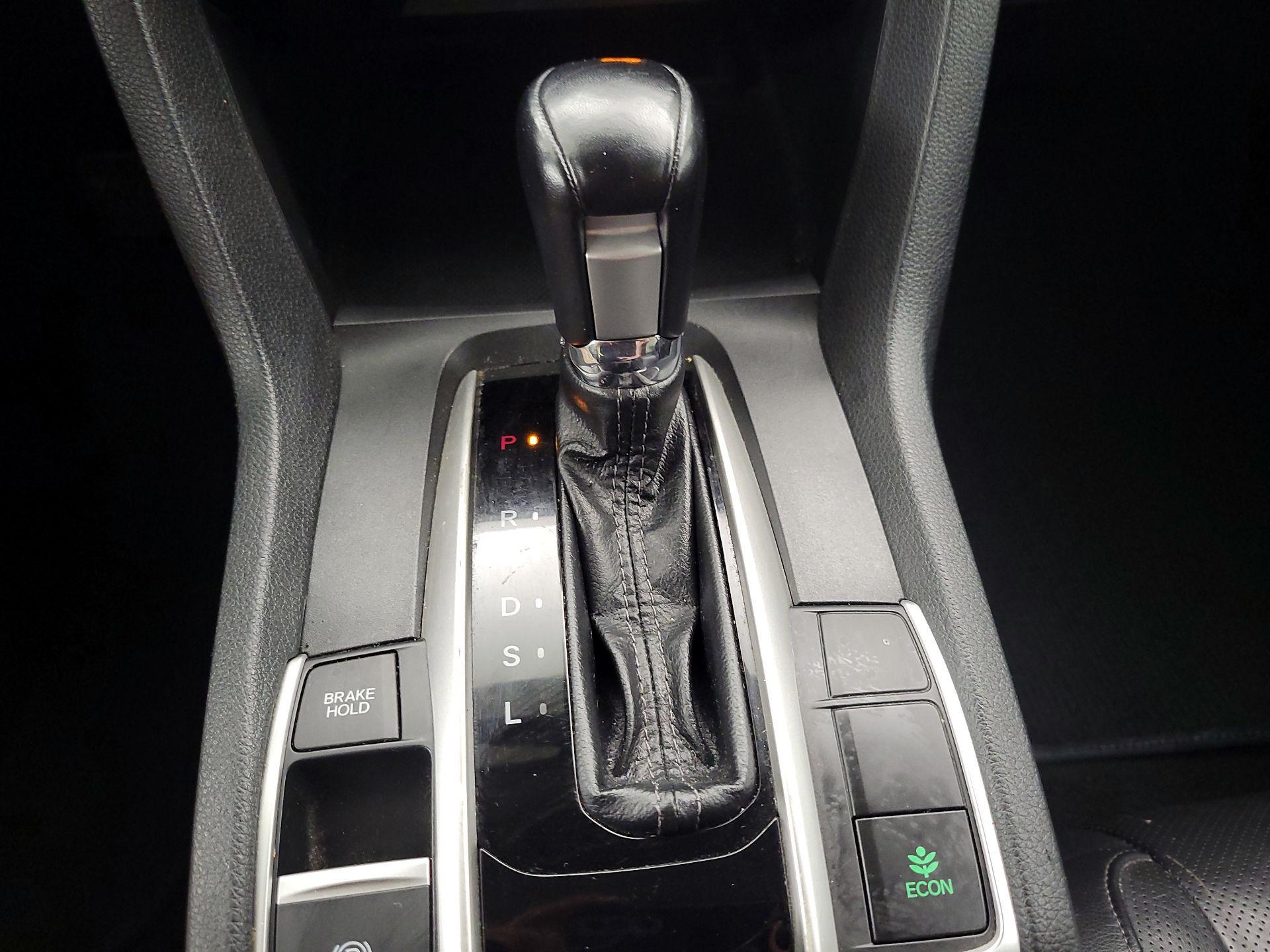 Thumbnail: 2016 Honda Civic - 18