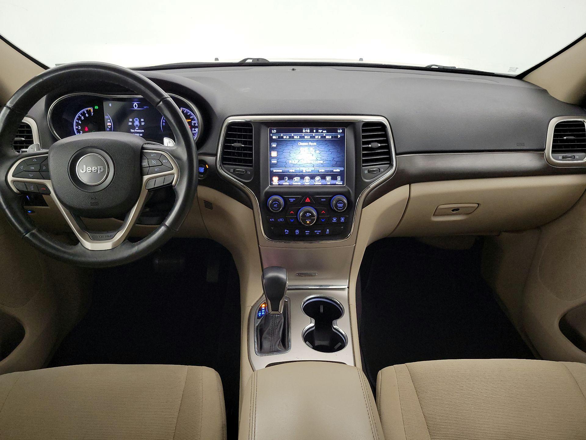 Thumbnail: 2017 Jeep Grand Cherokee - 9