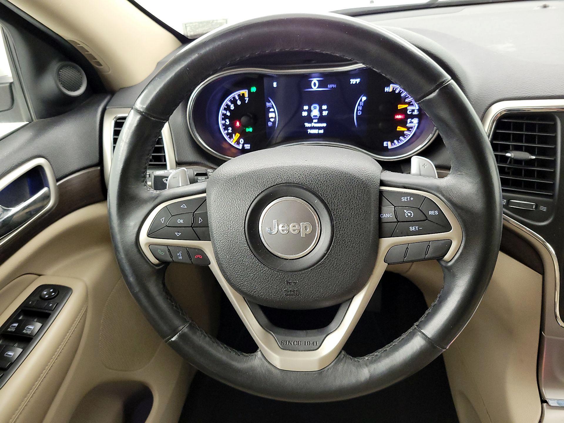 Thumbnail: 2017 Jeep Grand Cherokee - 10