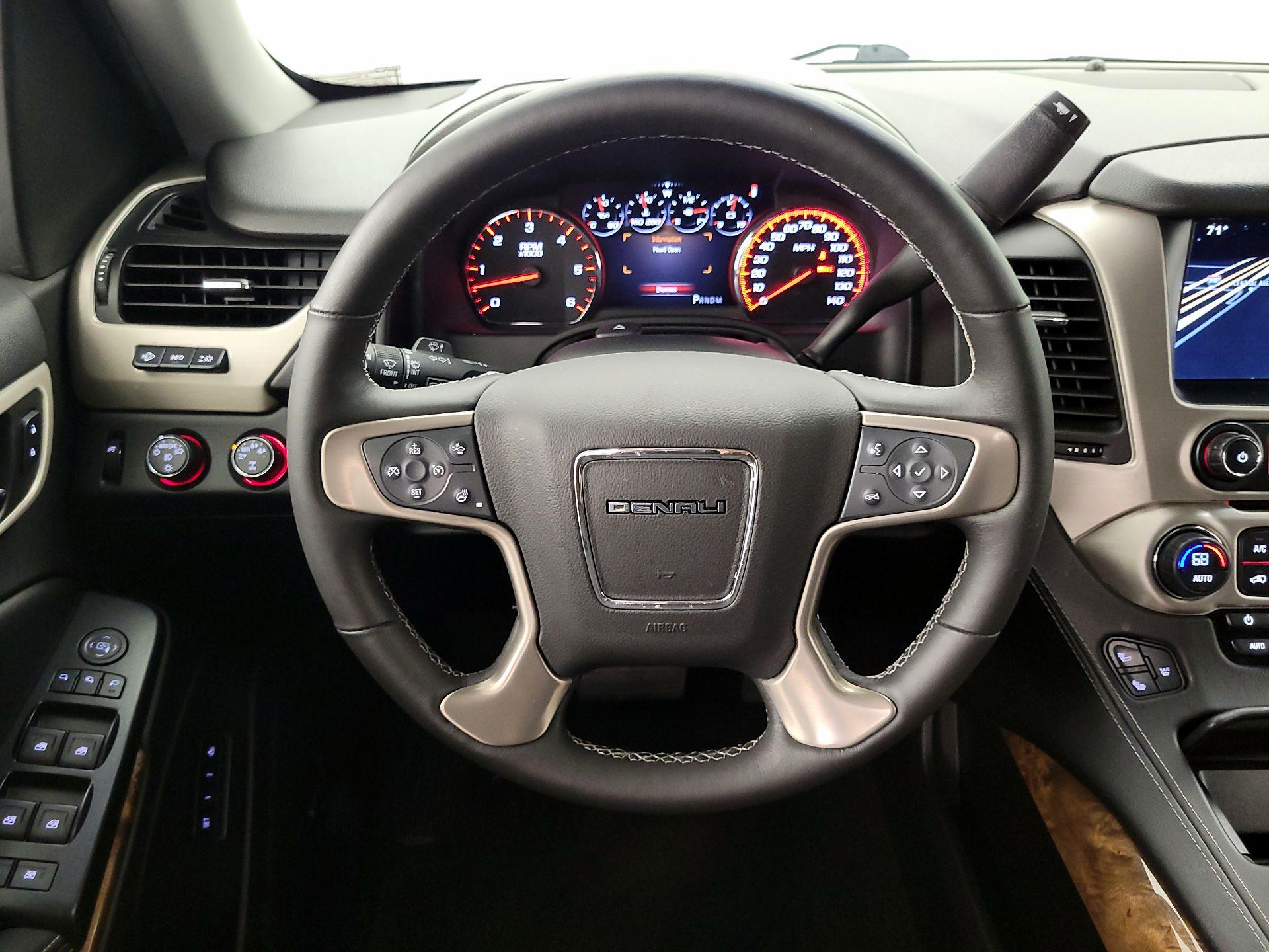 Thumbnail: 2015 GMC Yukon - 10
