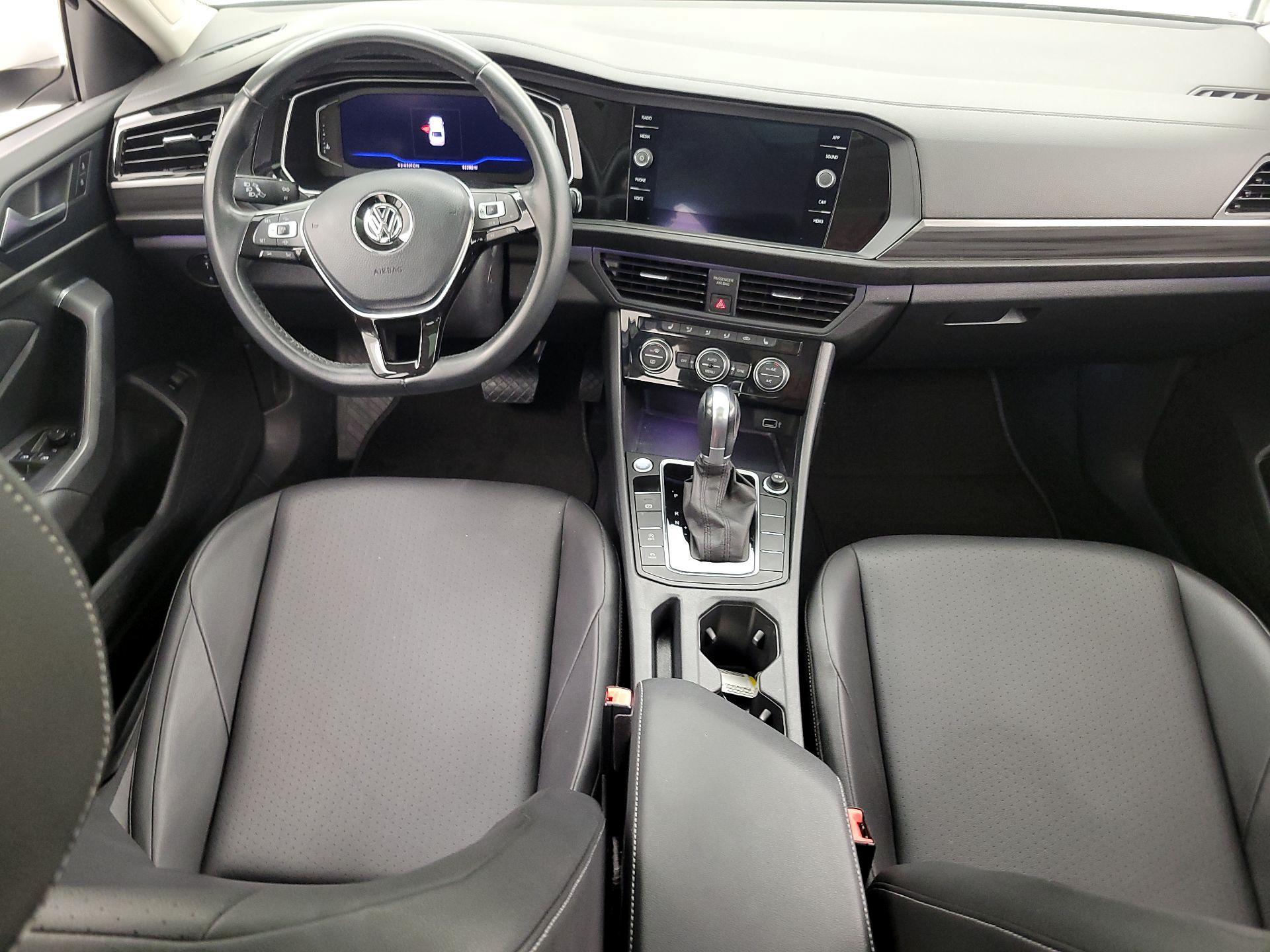 Thumbnail: 2019 Volkswagen Jetta - 9