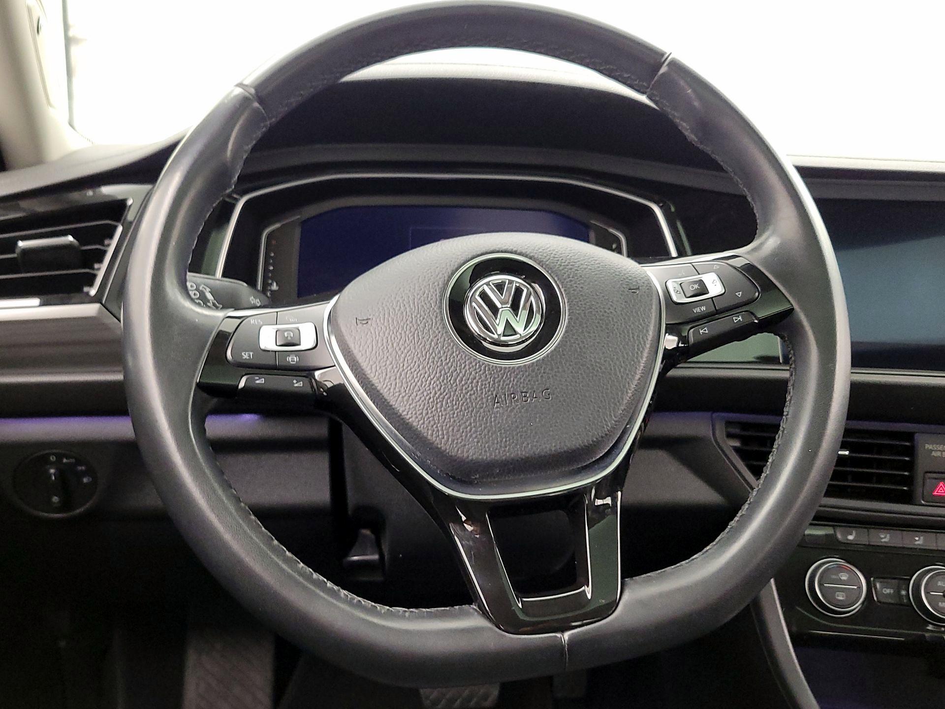 Thumbnail: 2019 Volkswagen Jetta - 10