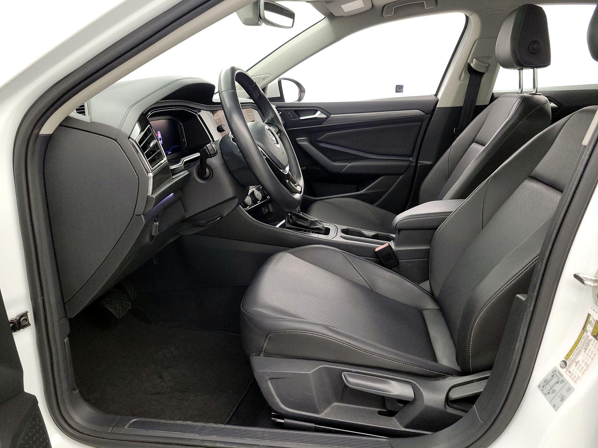 Thumbnail: 2019 Volkswagen Jetta - 11