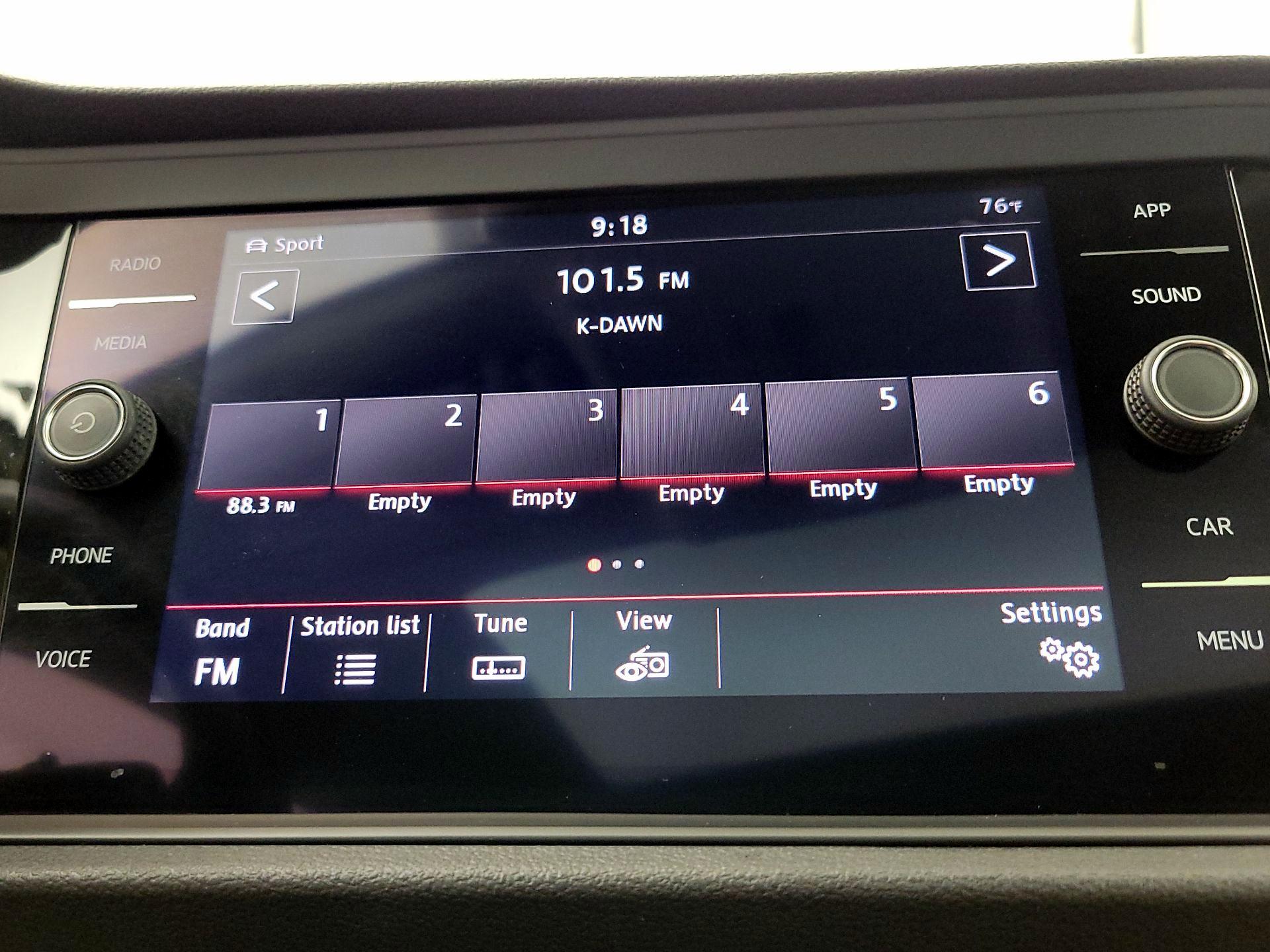 Thumbnail: 2019 Volkswagen Jetta - 15