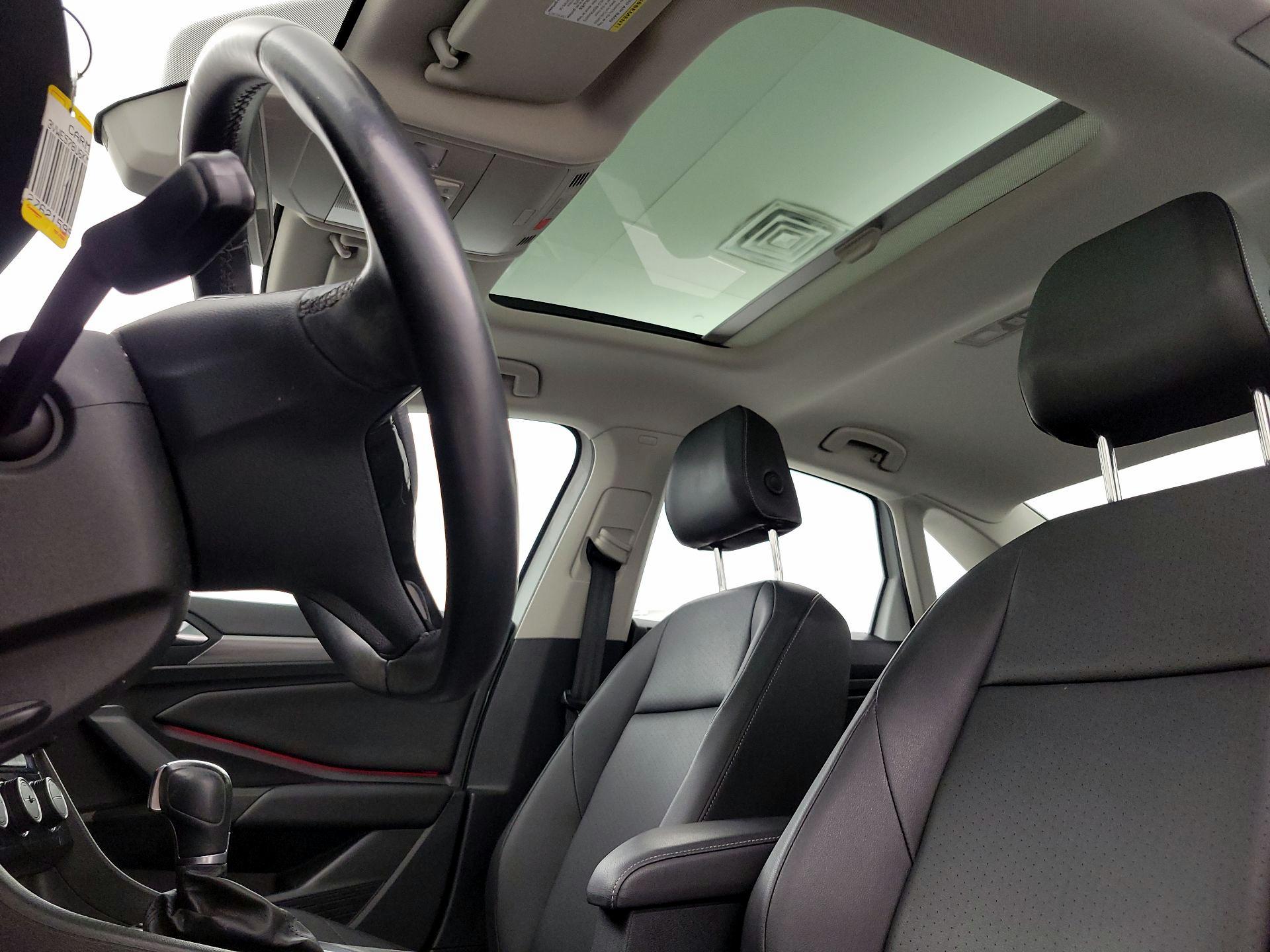Thumbnail: 2019 Volkswagen Jetta - 19